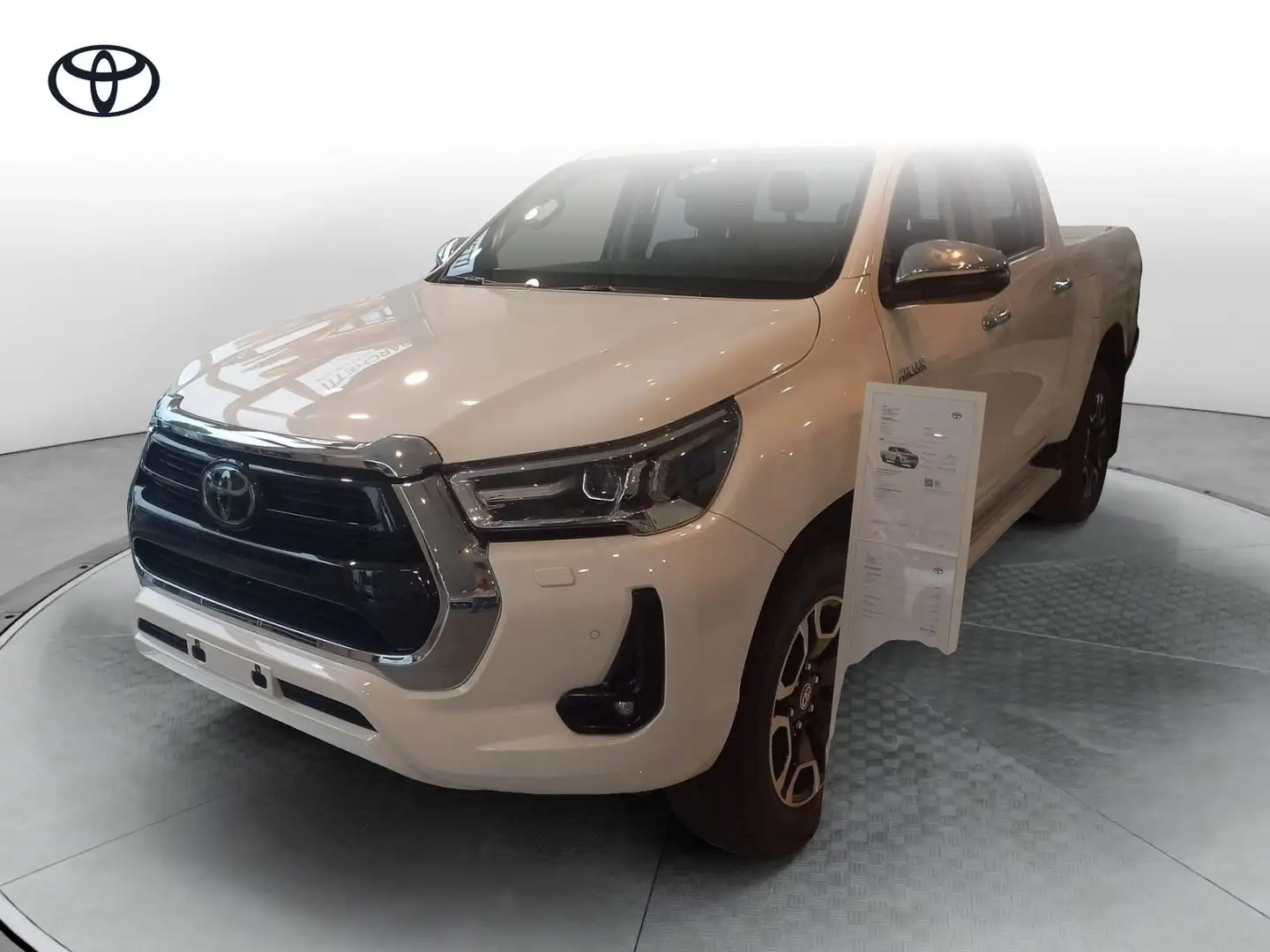 Toyota Hilux Hilux 2.8 D-4D A/T 4WD 48V 4 porte Double Cab Exe Blanc - 1