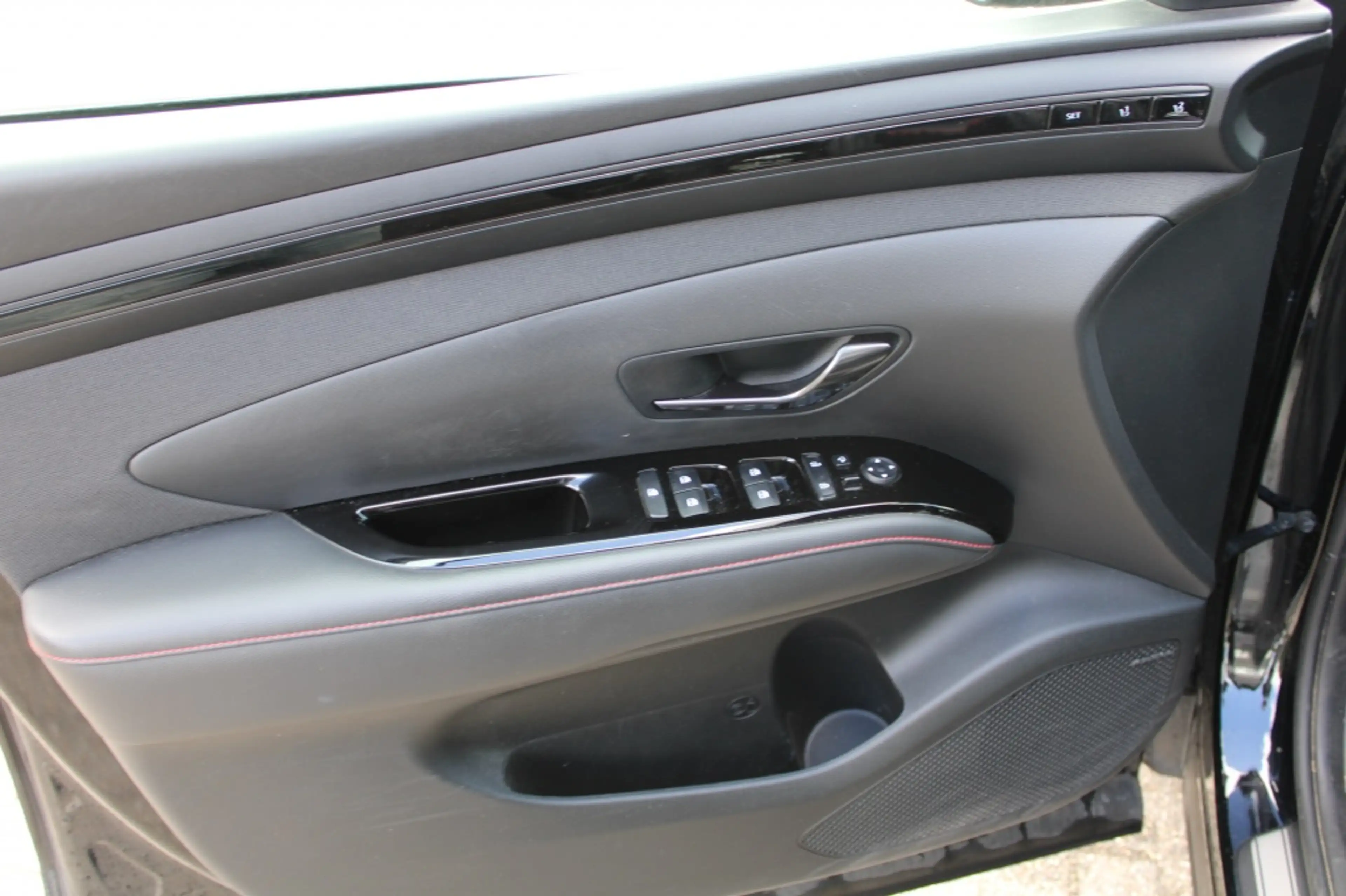 Hyundai TUCSON 1.6 T-GDI PHEV N Line Sky 265PK! Full Option! "RIJ — photo 10