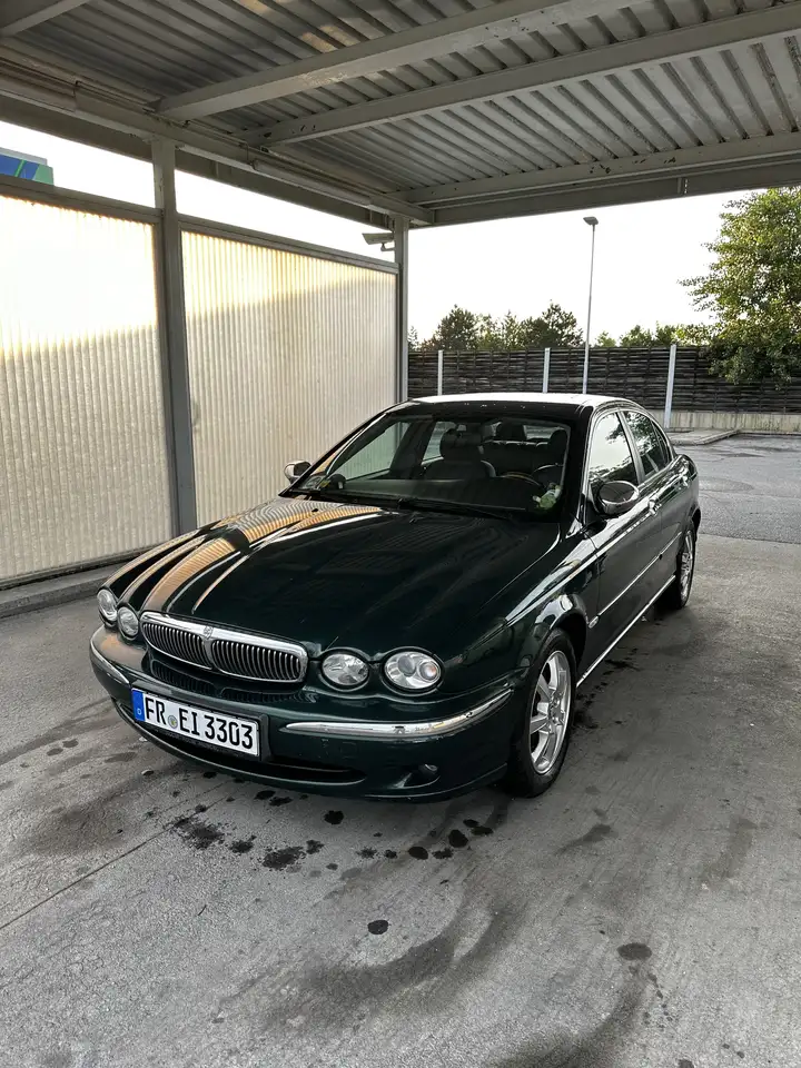 Jaguar X-Type