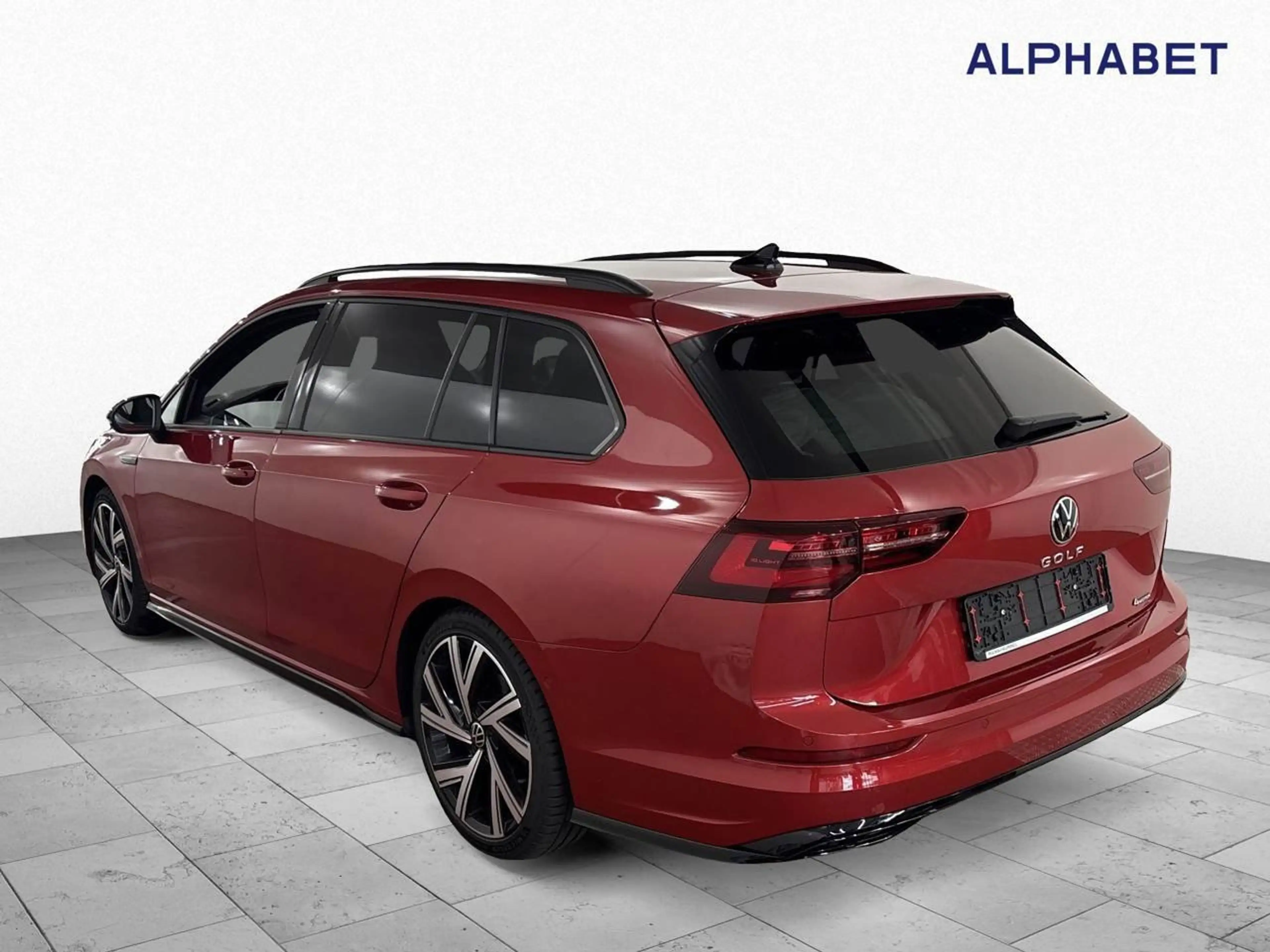 Volkswagen Golf VIII 2.0 TSI R-Line 4Motion Matrix — photo 8