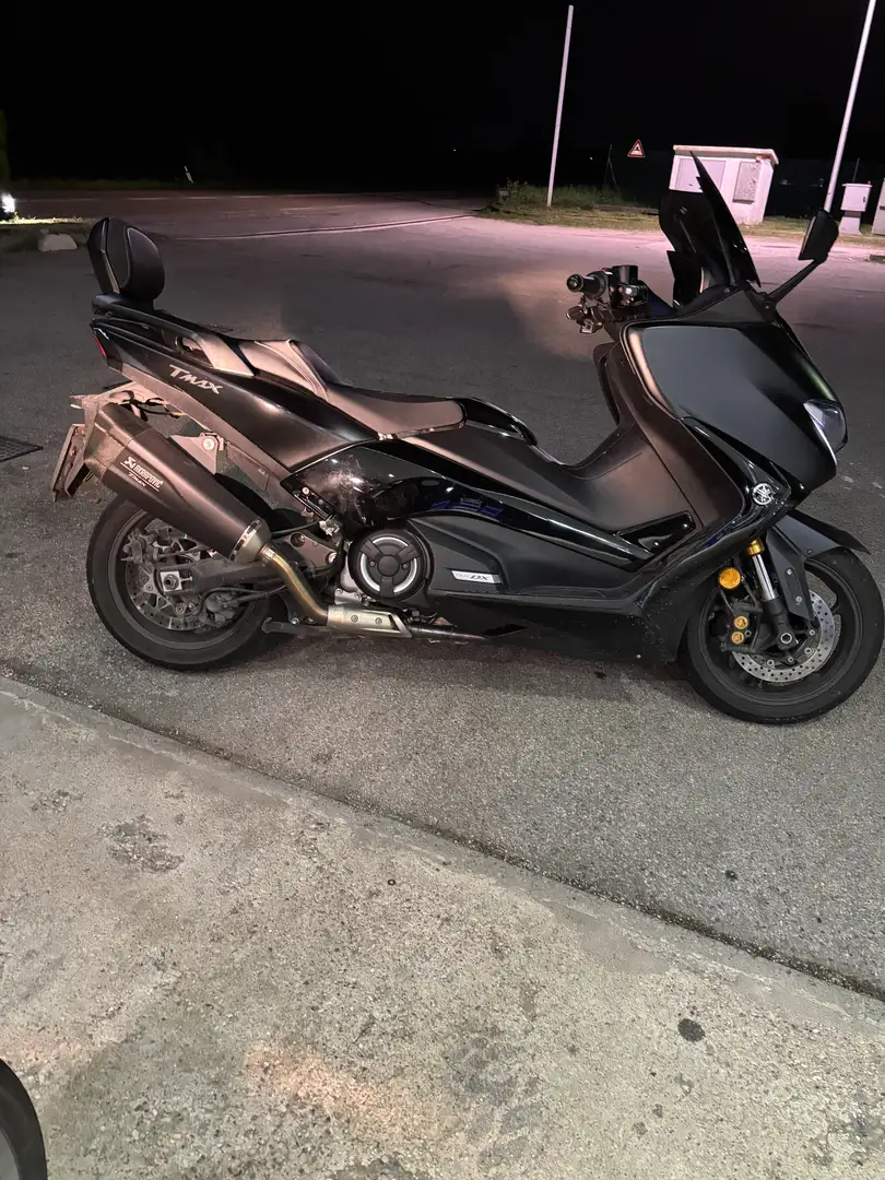 Yamaha TMAX DX - 1