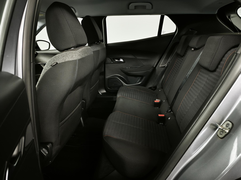 Peugeot 2008 1.2 PureTech Active Pack | NAVI | CRUISE | PARKEER — photo 8