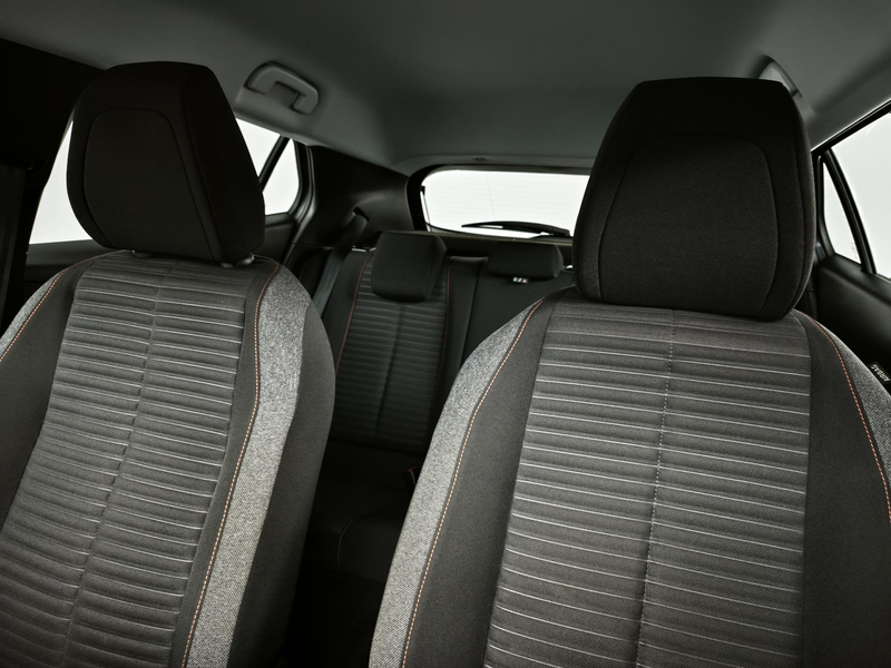 Peugeot 2008 1.2 PureTech Active Pack | NAVI | CRUISE | PARKEER — photo 25