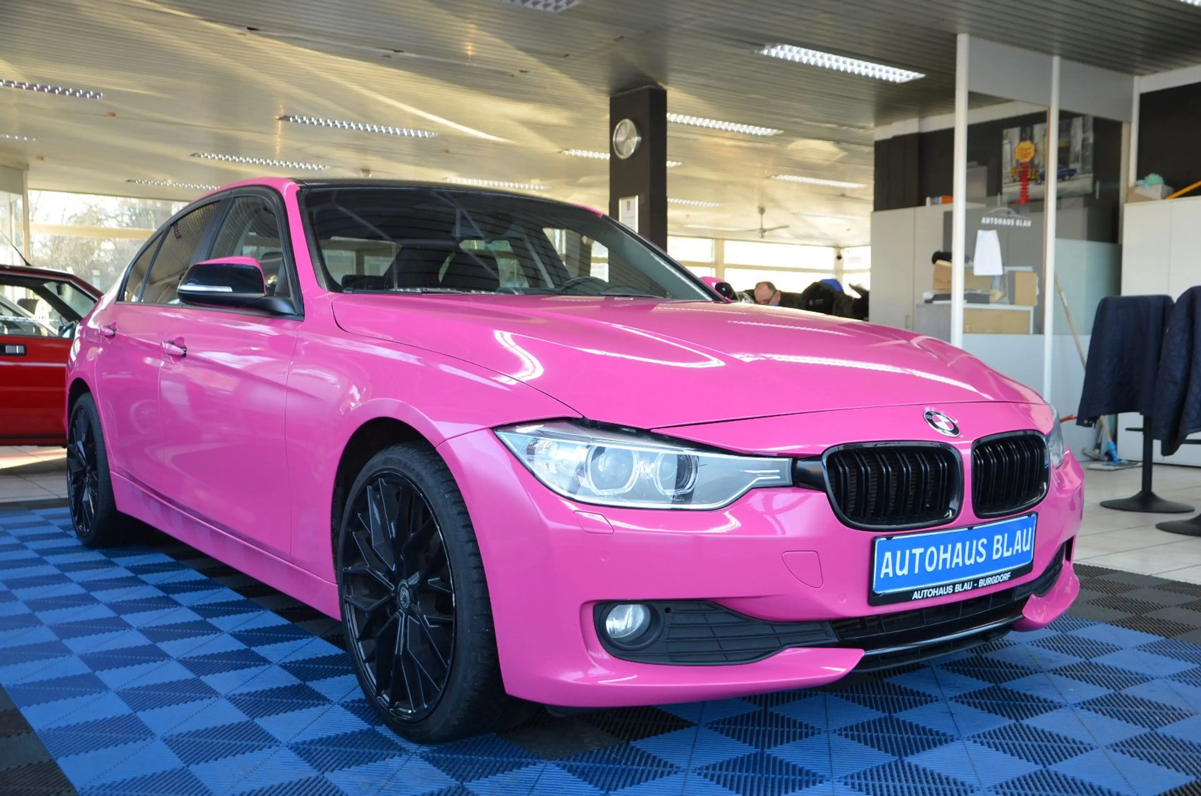 BMW 316 i Limousine *BLICKFANG*NAVI*XENON*BI-XENON* — photo 3
