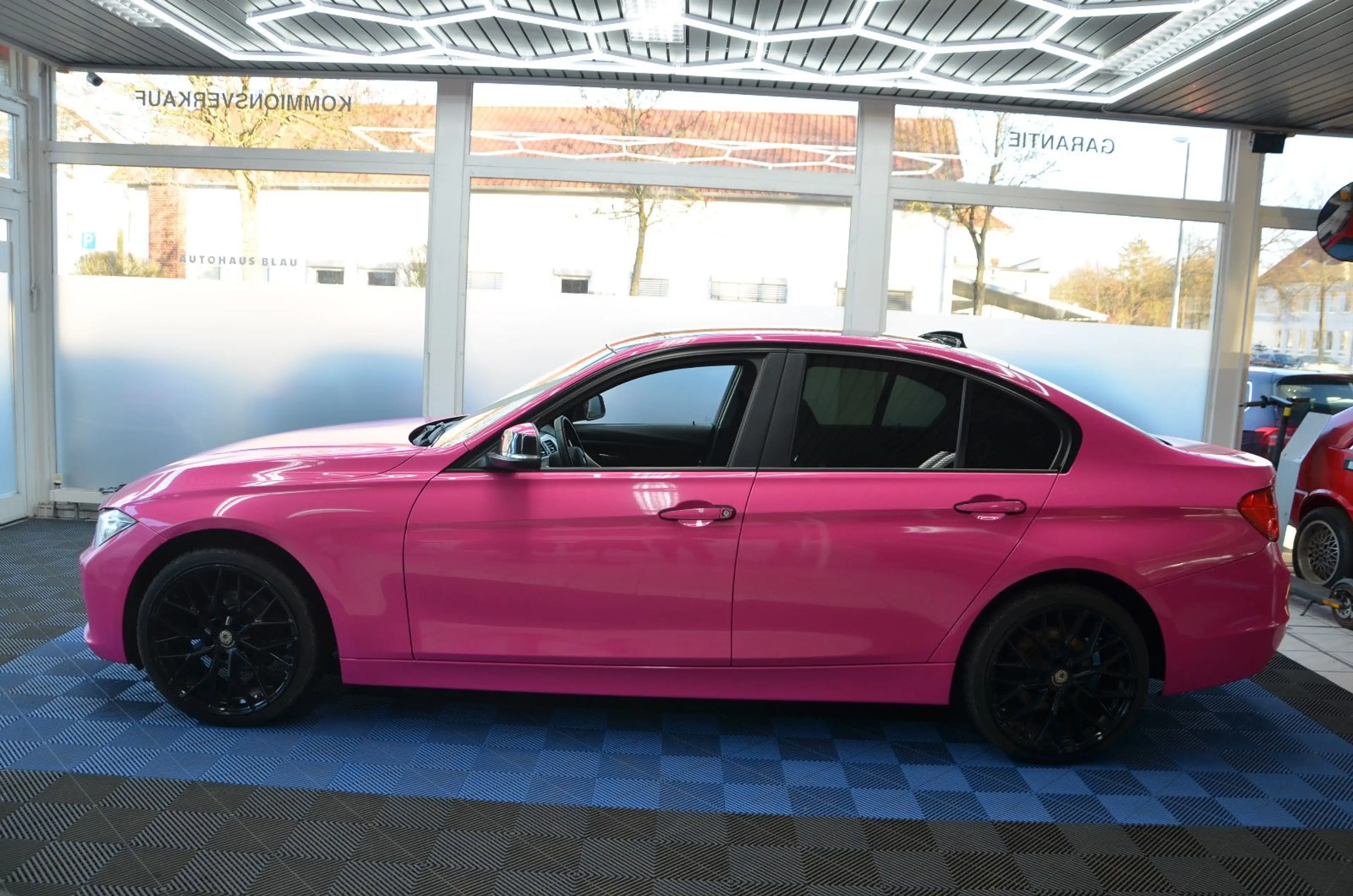 BMW 316 i Limousine *BLICKFANG*NAVI*XENON*BI-XENON* — photo 7