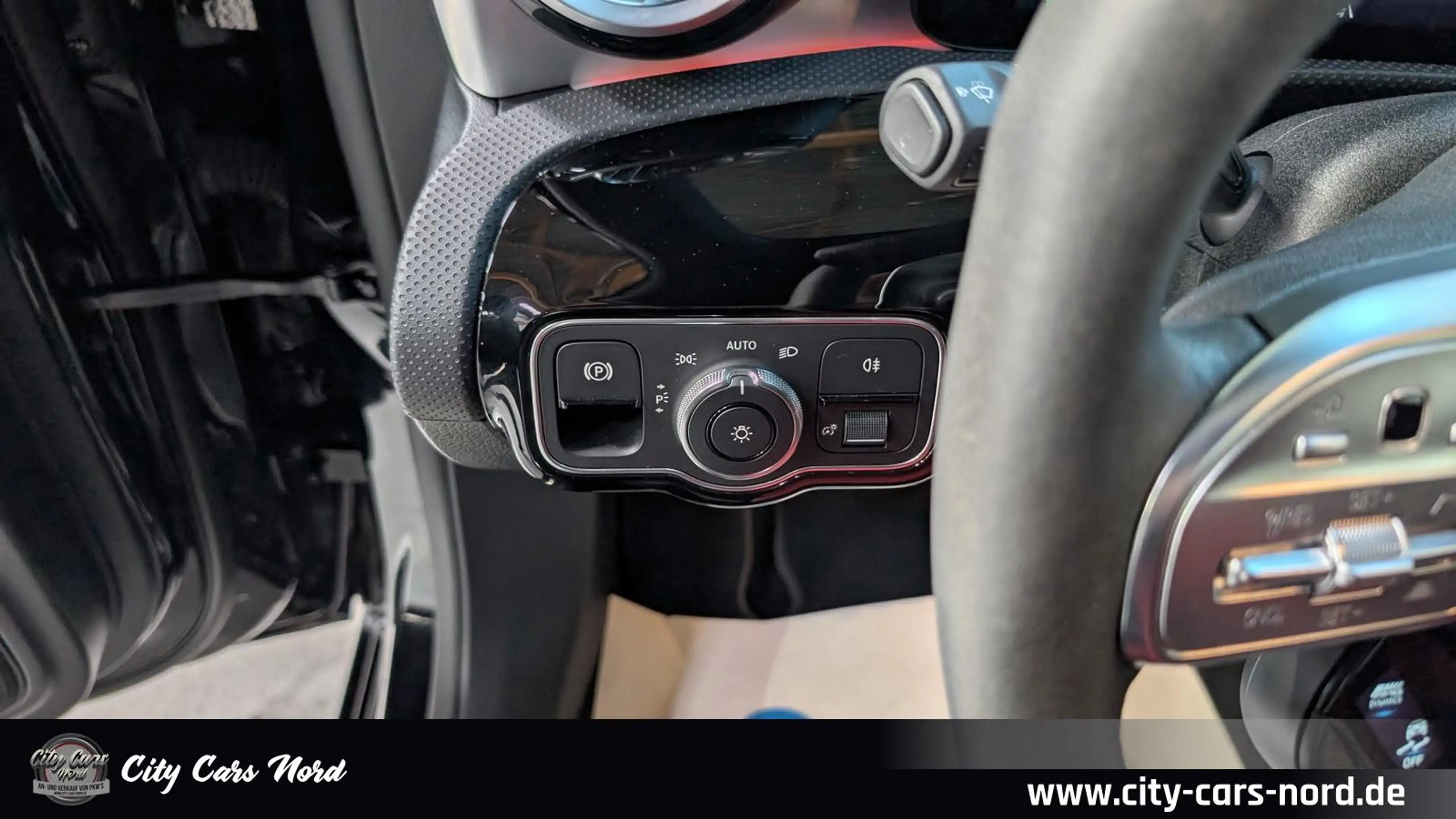 Mercedes-Benz A 35 AMG 4Matic PANORAMA+360°+HUD+MEMORY — photo 14