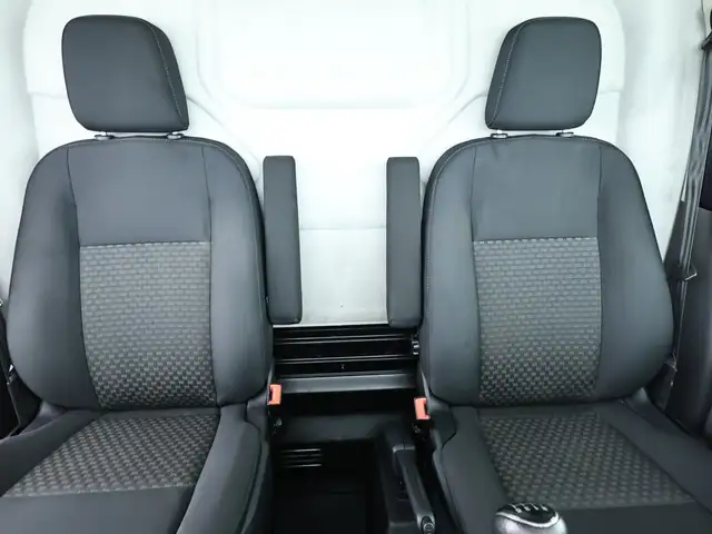 Ford Transit Custom view 15