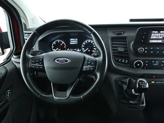 Ford Transit Custom view 10