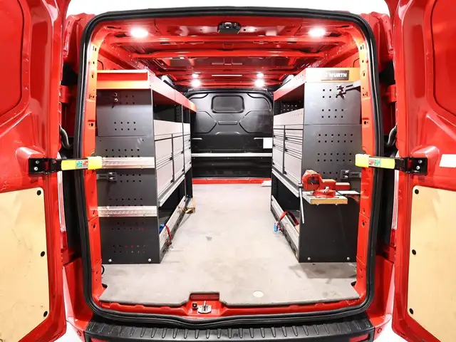 Ford Transit Custom view 6