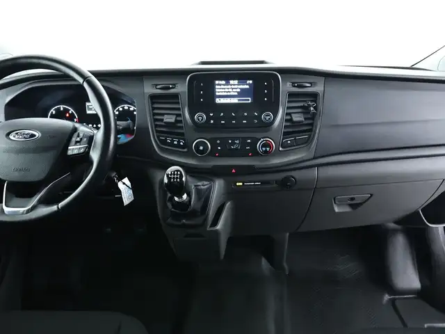 Ford Transit Custom view 9