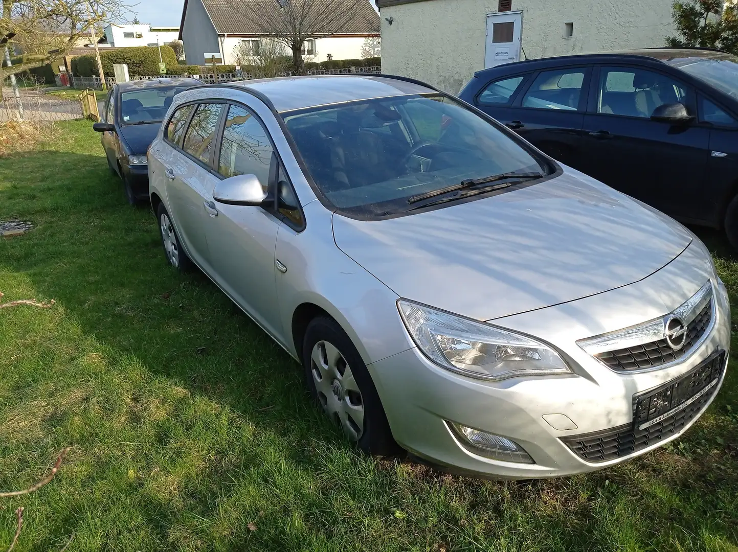 Opel Astra Astra 1.7 CDTI DPF Sports Tourer Selection Grau - 1