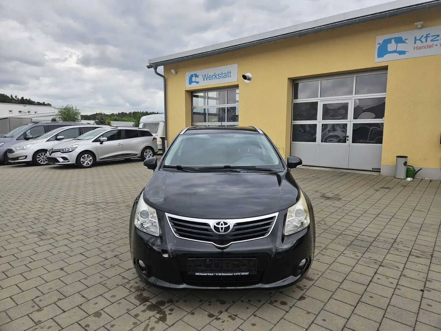 Toyota Avensis Kombi Edition 1,8 Aut.*Navi*Kamera*AHK* Schwarz - 2