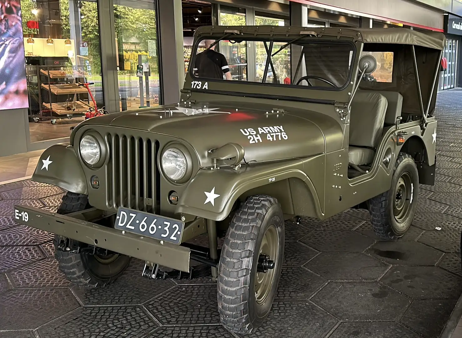 Jeep CJ-5 Kaiser Jeep CJ-5 Groen - 1