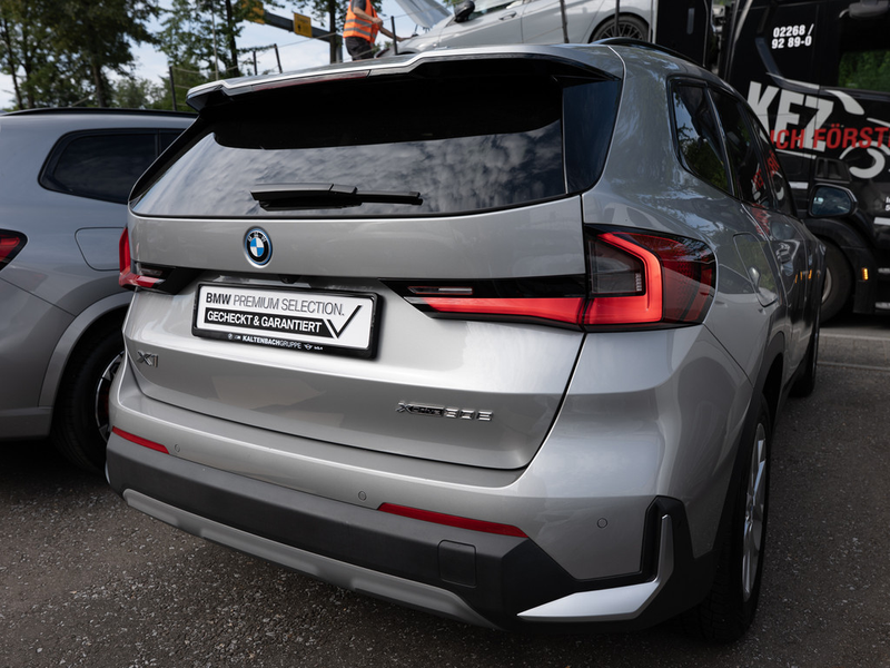 BMW X1 xDrive30e PANO HUD 360° LED ACC NAVI SHZ — photo 5