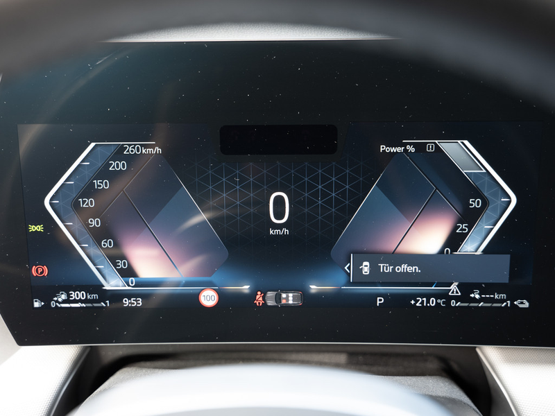 BMW X1 xDrive30e PANO HUD 360° LED ACC NAVI SHZ — photo 13
