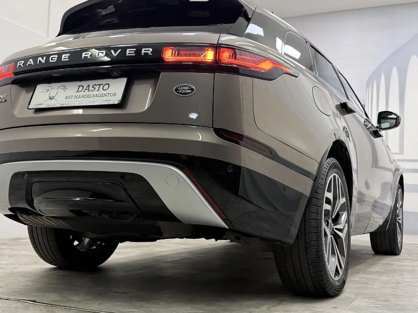 Land Rover Range Rover Velar D240 II MATRIX II LEDER WINDSOR II Braun - 2