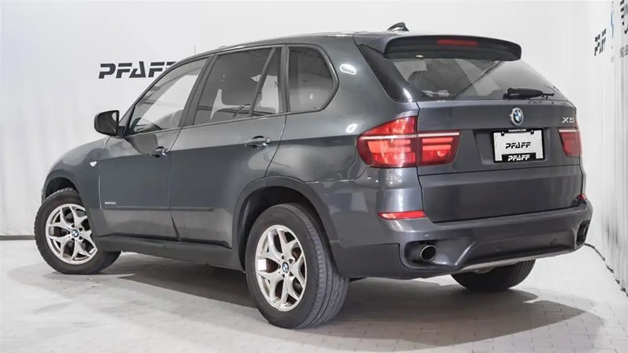 BMW X5 снимка BMW X5