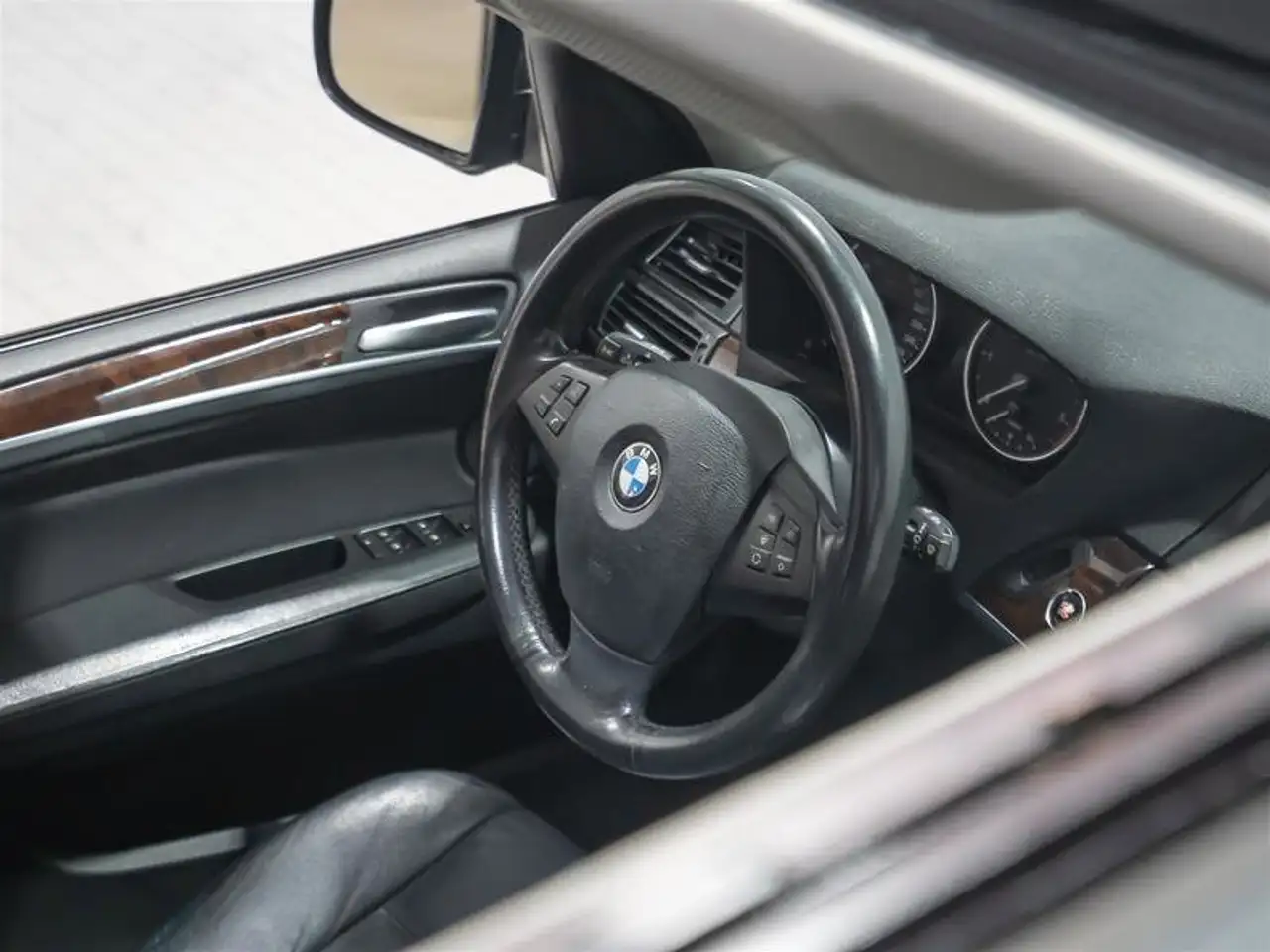 BMW X5 снимка BMW X5