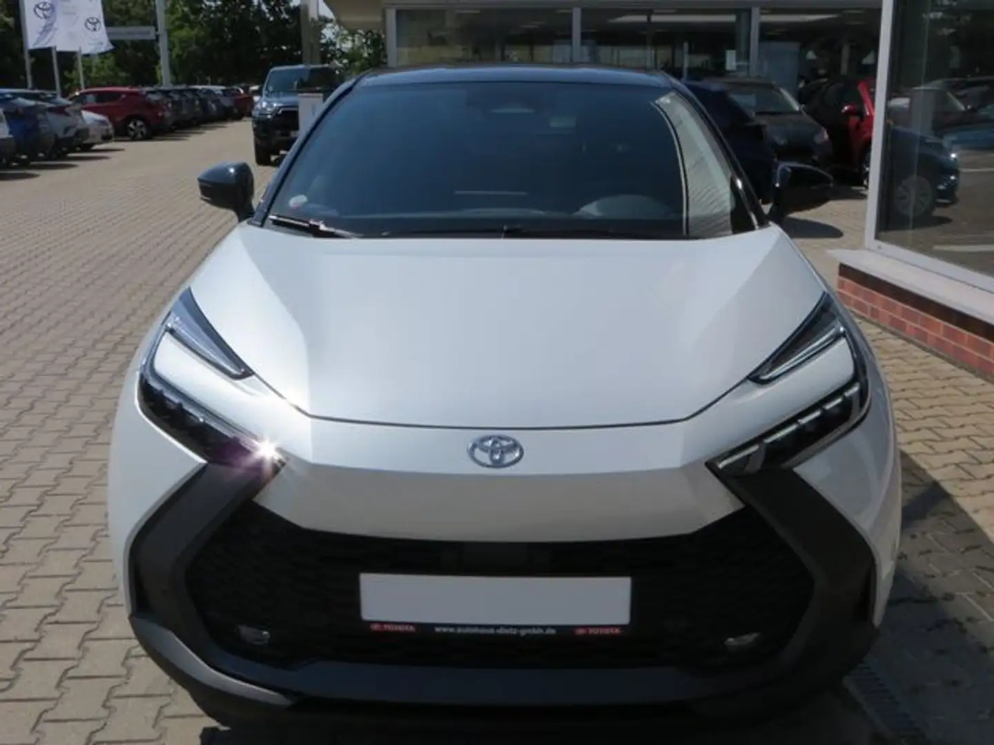 Toyota C-HR 2.0 Hybrid Team D*LED*ACC*NAVI*KAM*TOTW Weiß - 2