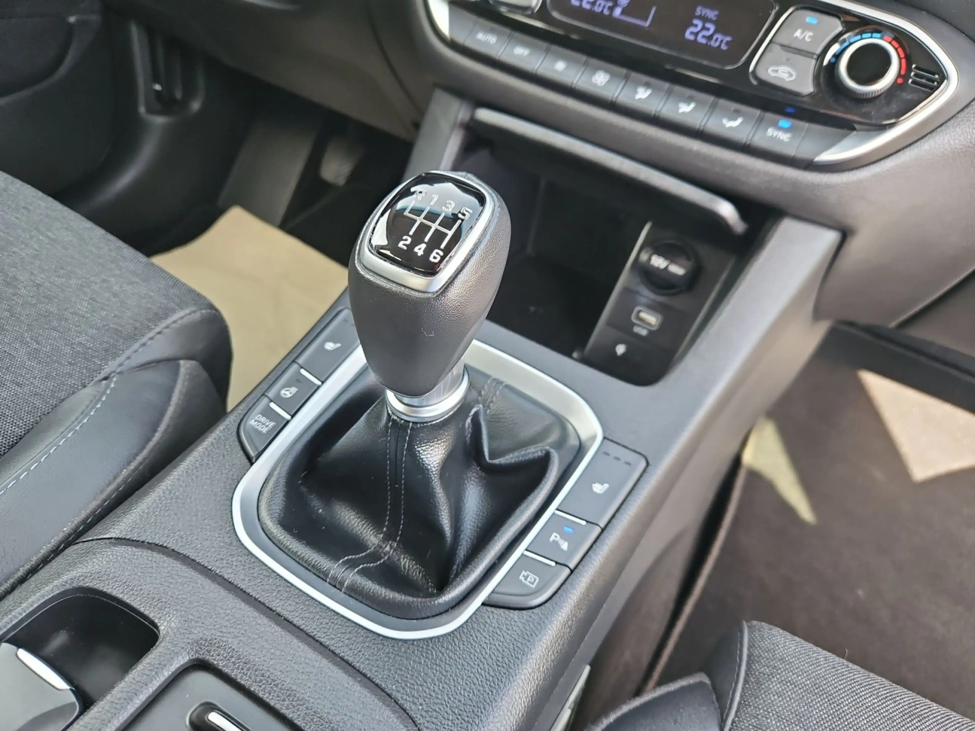 Hyundai i30 1.5 T-GDi 48V Prime MJ2023 Allwetter — photo 15