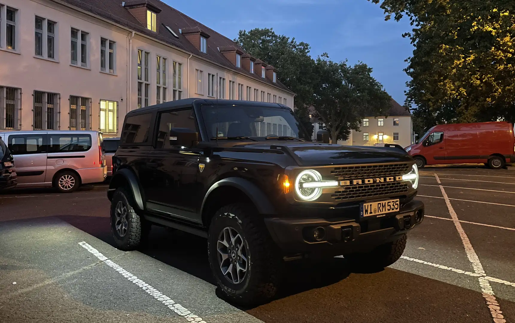 Ford Bronco 2.7 EcoBoost V6 Badlands - 1