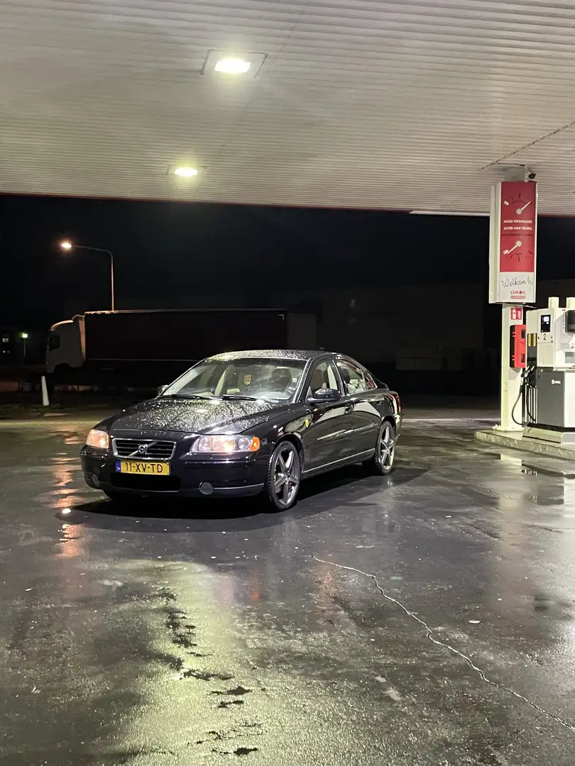 Volvo S60 2.0T Edition II Zwart - 1