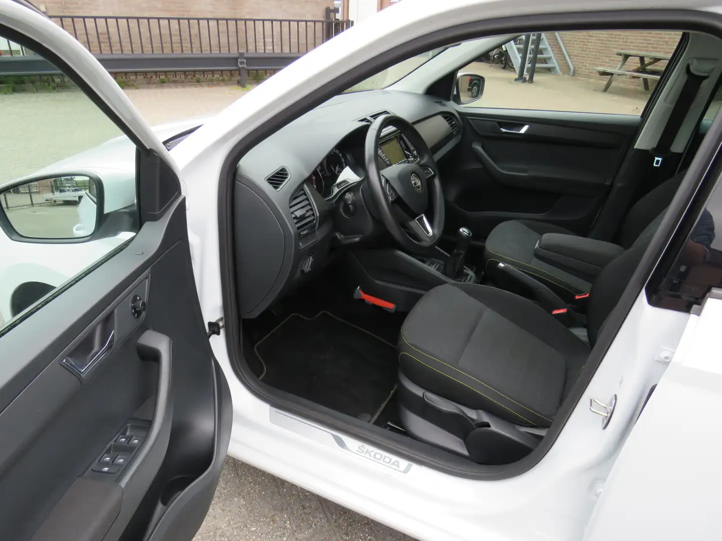 Skoda Fabia Combi 1.0 TSI 95Pk Business Edition * Rijklaarprij Blanc - 2
