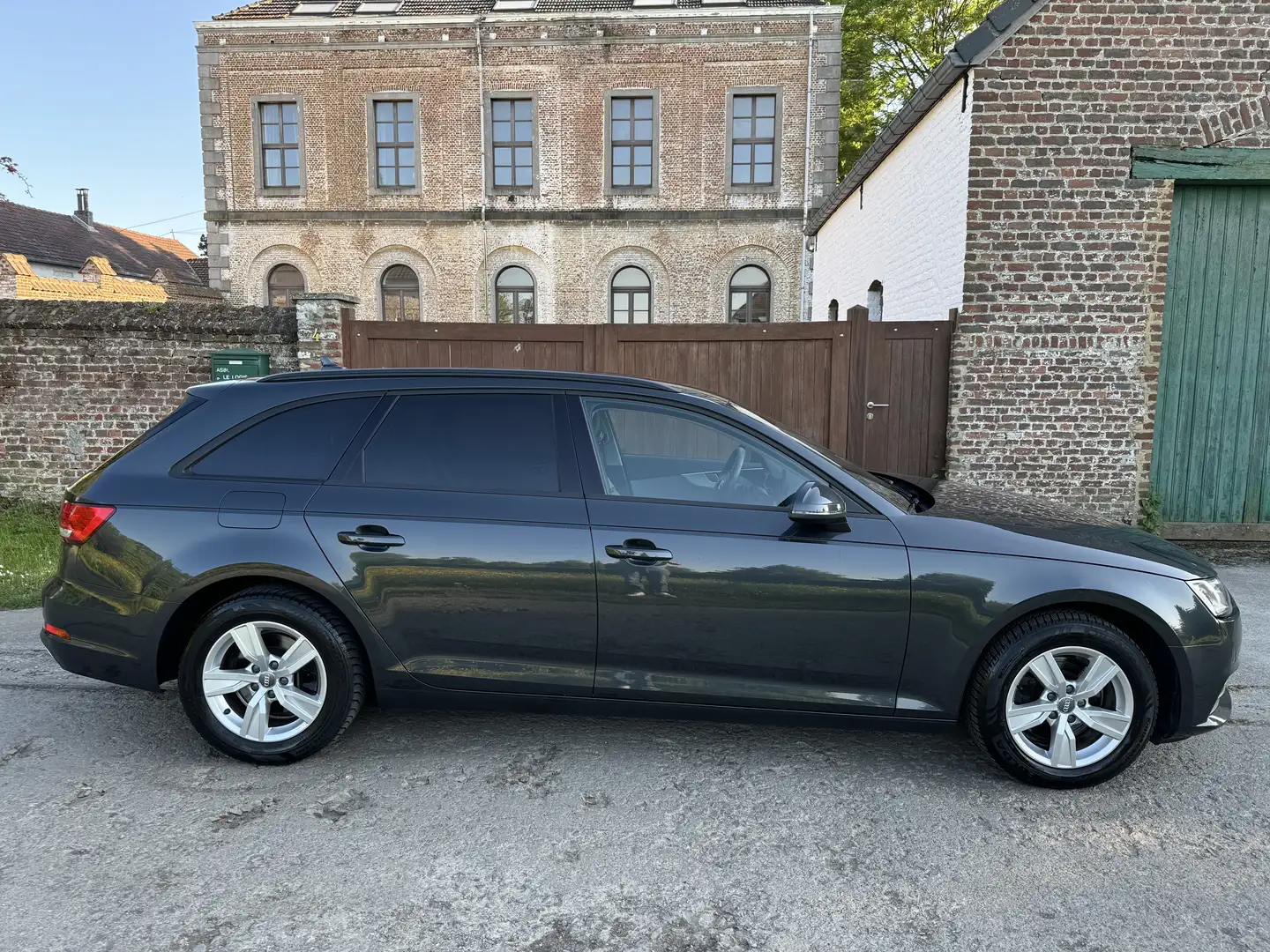 Audi A4 Avant 35 TDi S tronic (EU6d-TEMP) Gris - 2