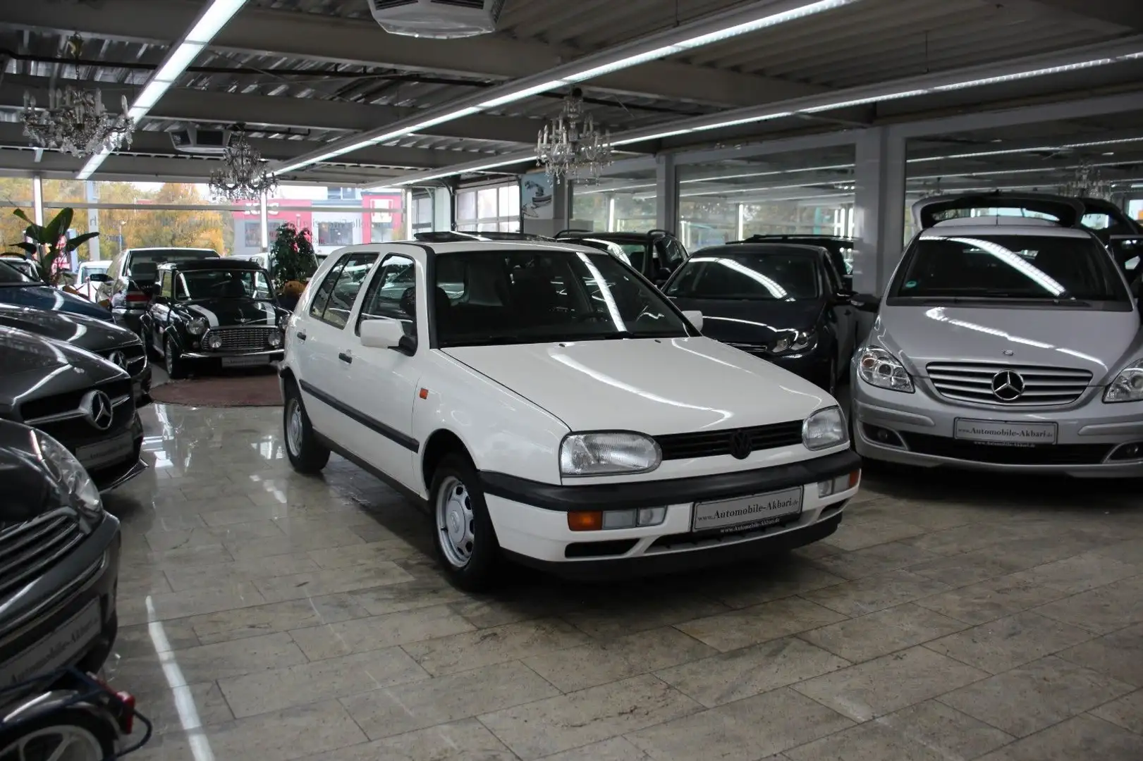 Volkswagen Golf 1.8 GL Automatik *H-Zulassung* Weiß - 2