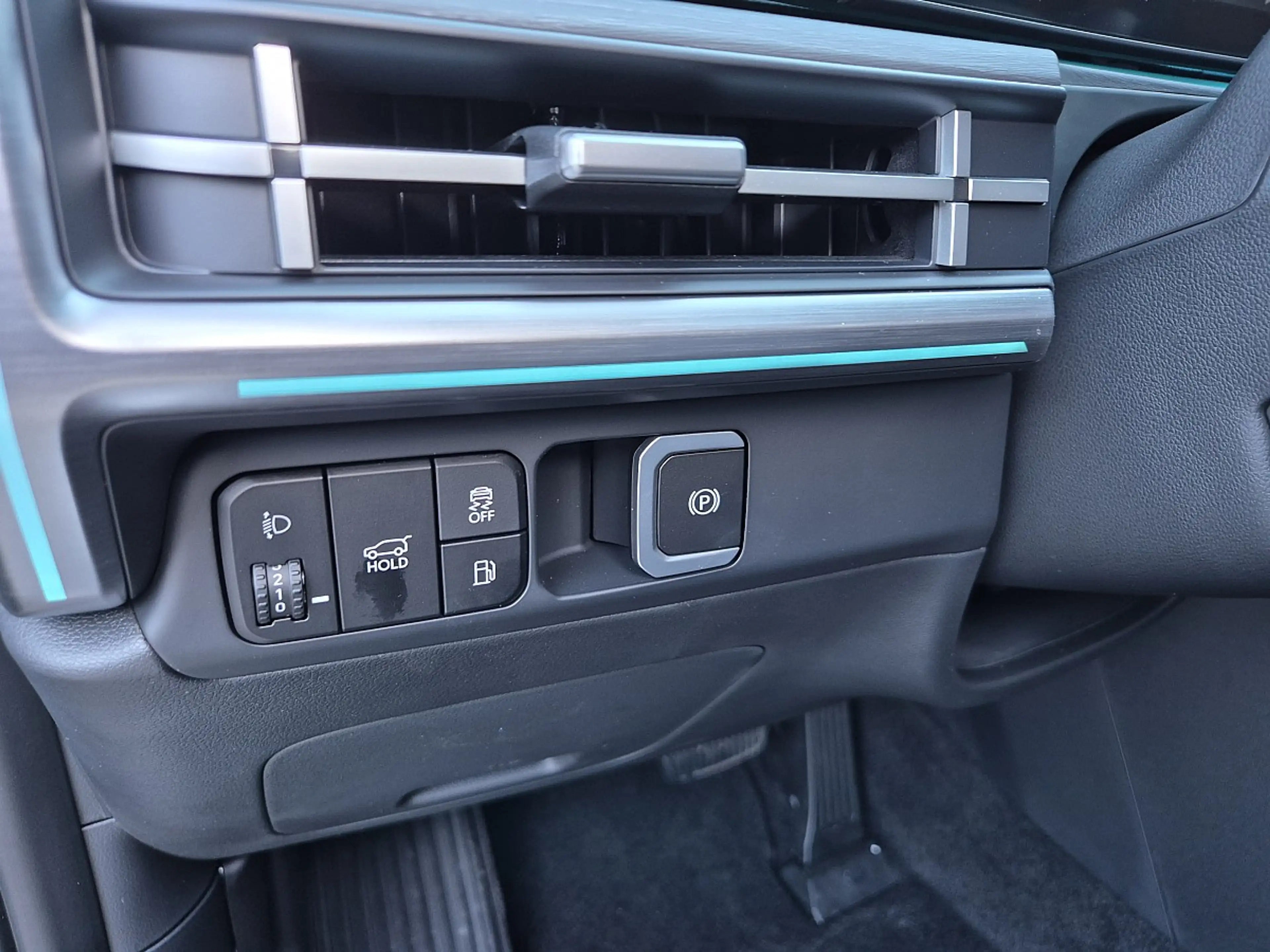 Hyundai SANTA FE Santa Fe 1,6 T-GDI Plug-In 4WD Prestige Line Aut. — photo 13