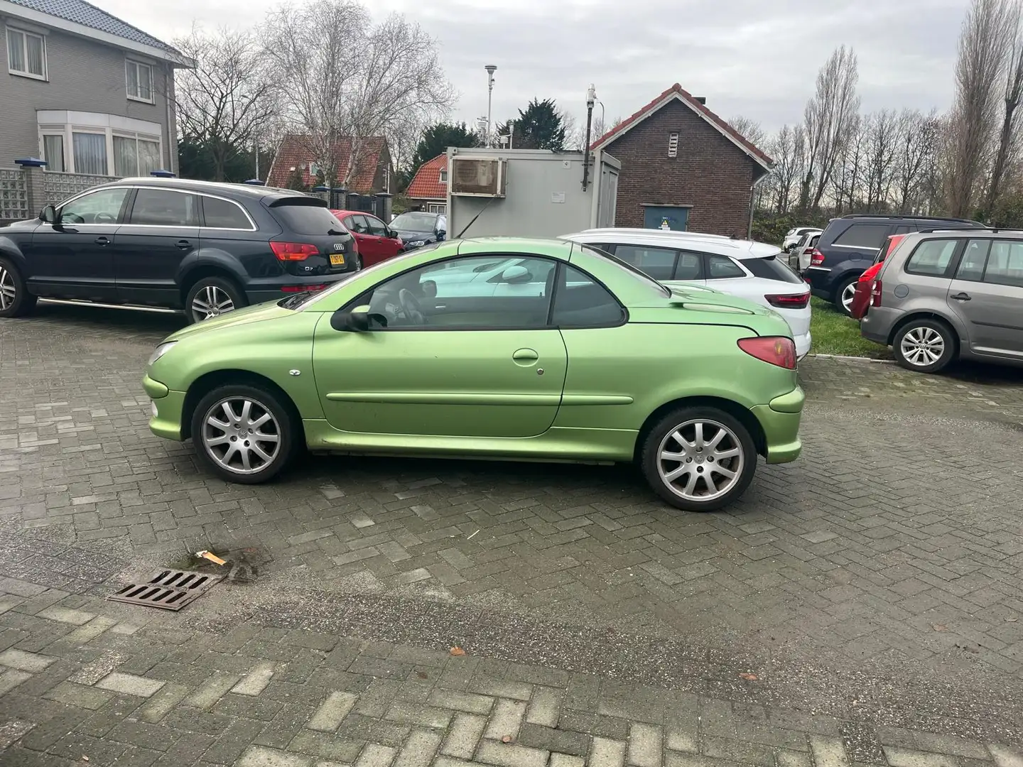Peugeot 206 CC 2.0-16V lichte schade rechterzijkant en mist st Verde - 2