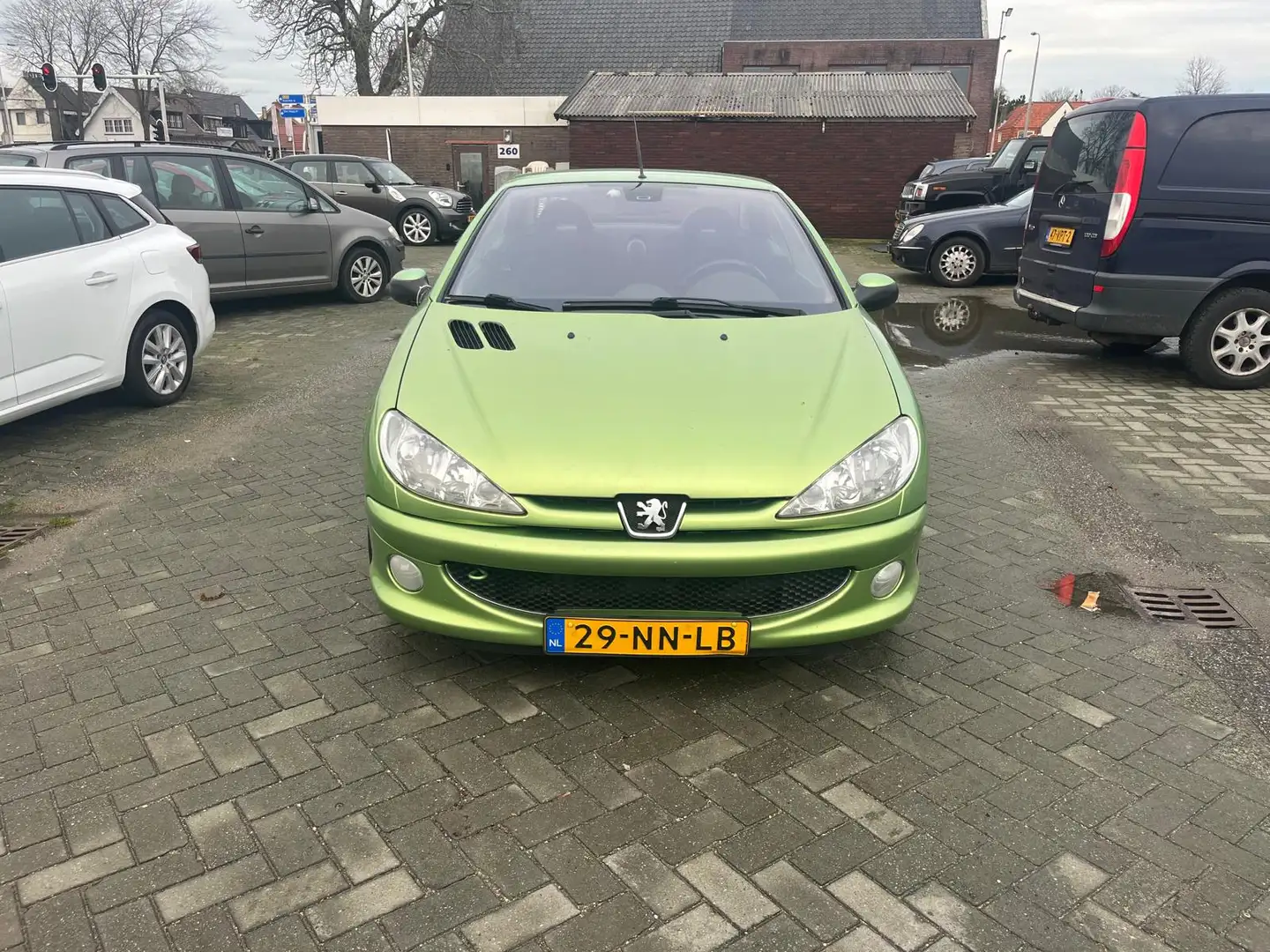 Peugeot 206 CC 2.0-16V lichte schade rechterzijkant en mist st Verde - 1