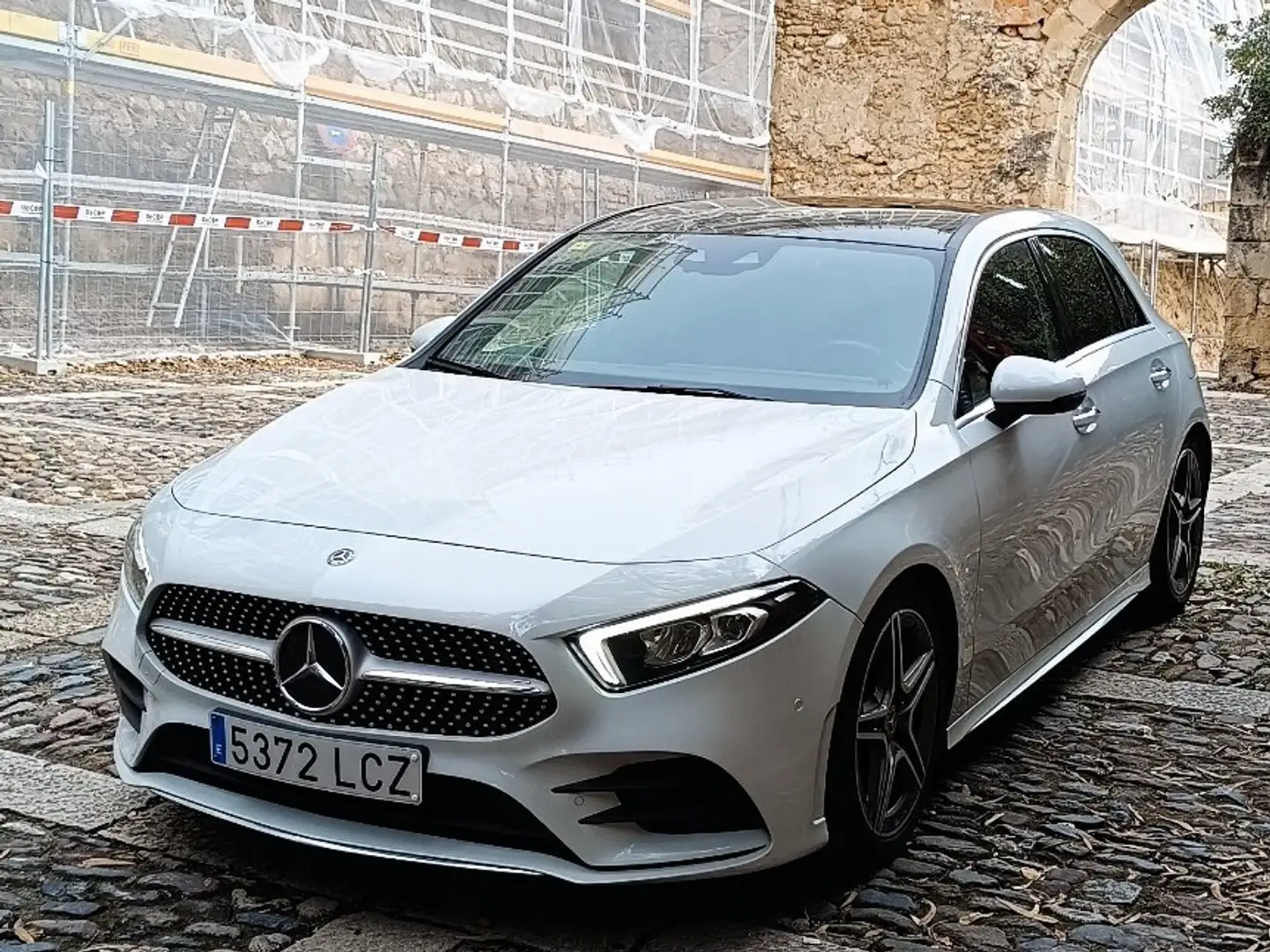 Mercedes-Benz A 200 Sedán 7G-DCT - 1