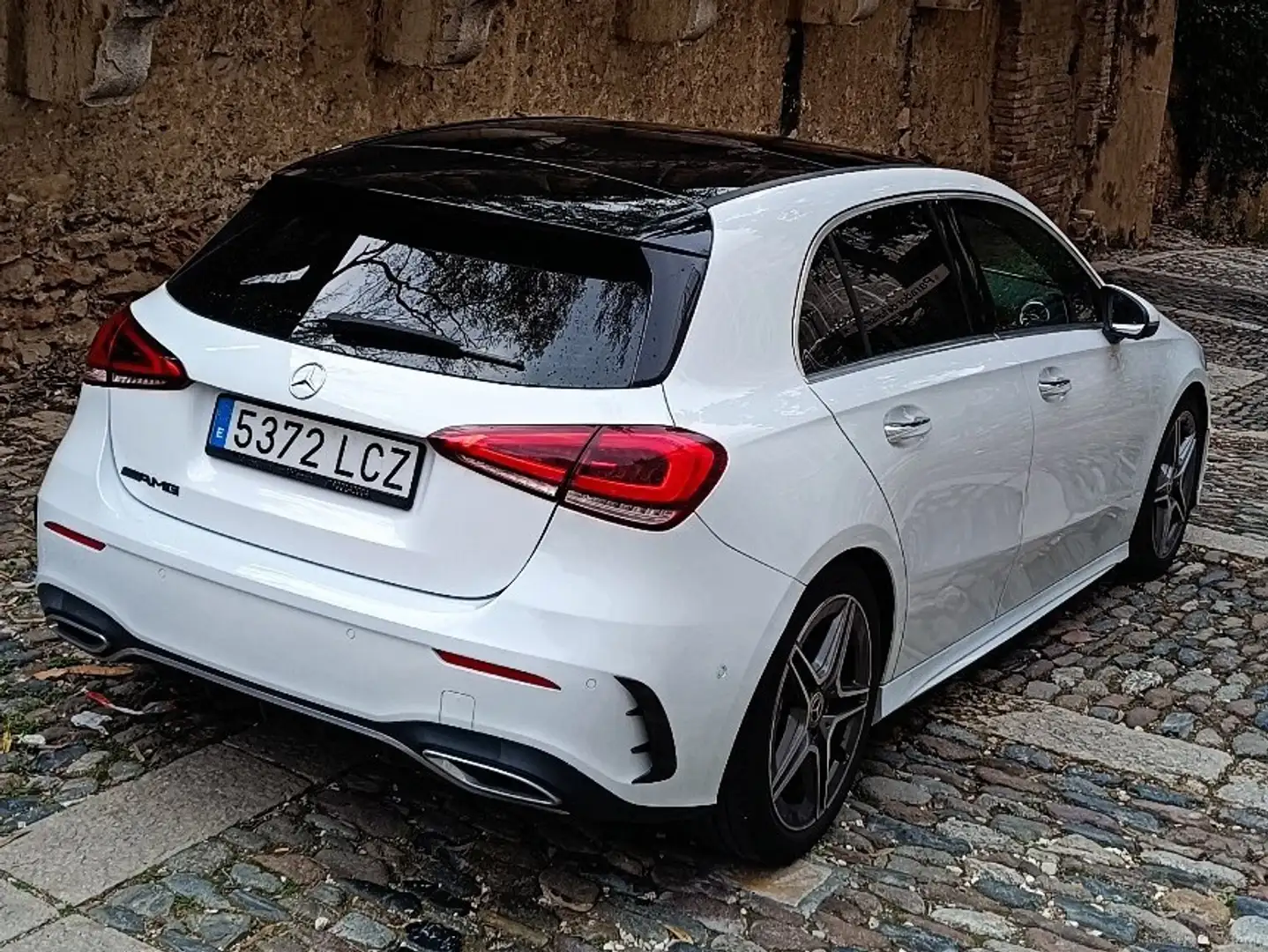 Mercedes-Benz A 200 Sedán 7G-DCT - 2