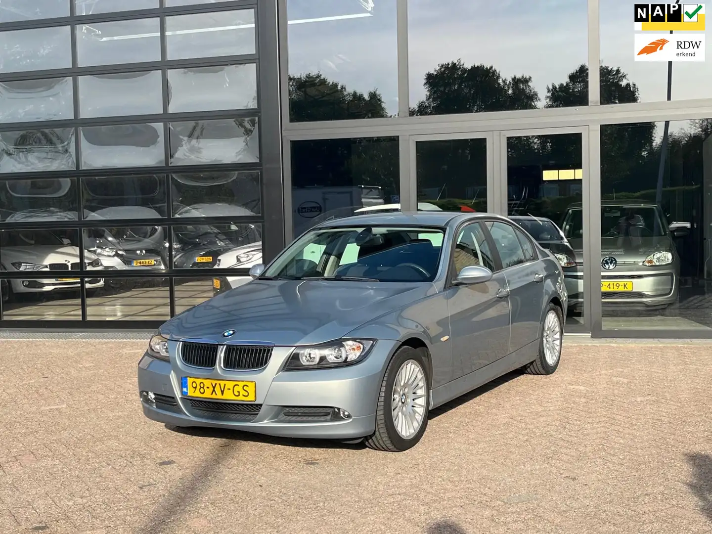 BMW 318 3-serie 318i , Clima, Navi, Stoelverwarming Grijs - 1