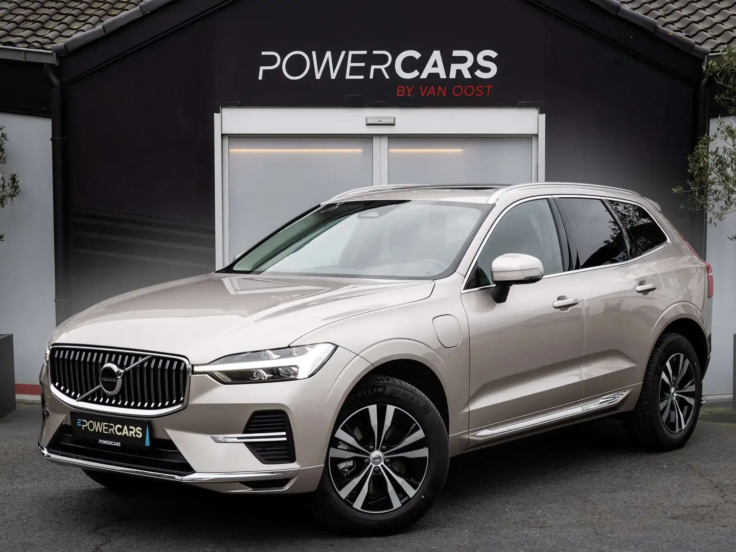 Volvo XC60 Recharge T6  NEW -20%  Pano  Camera Gris - 1