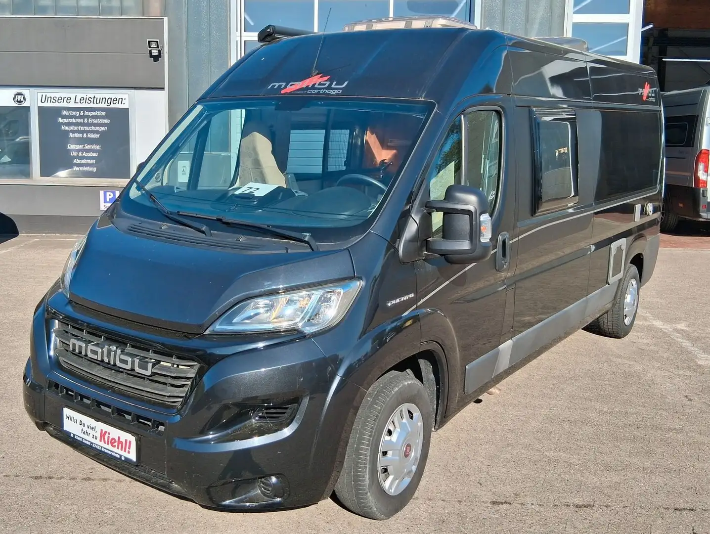 Malibu Van 600 DB TV.Sat,AHK Schwarz - 1