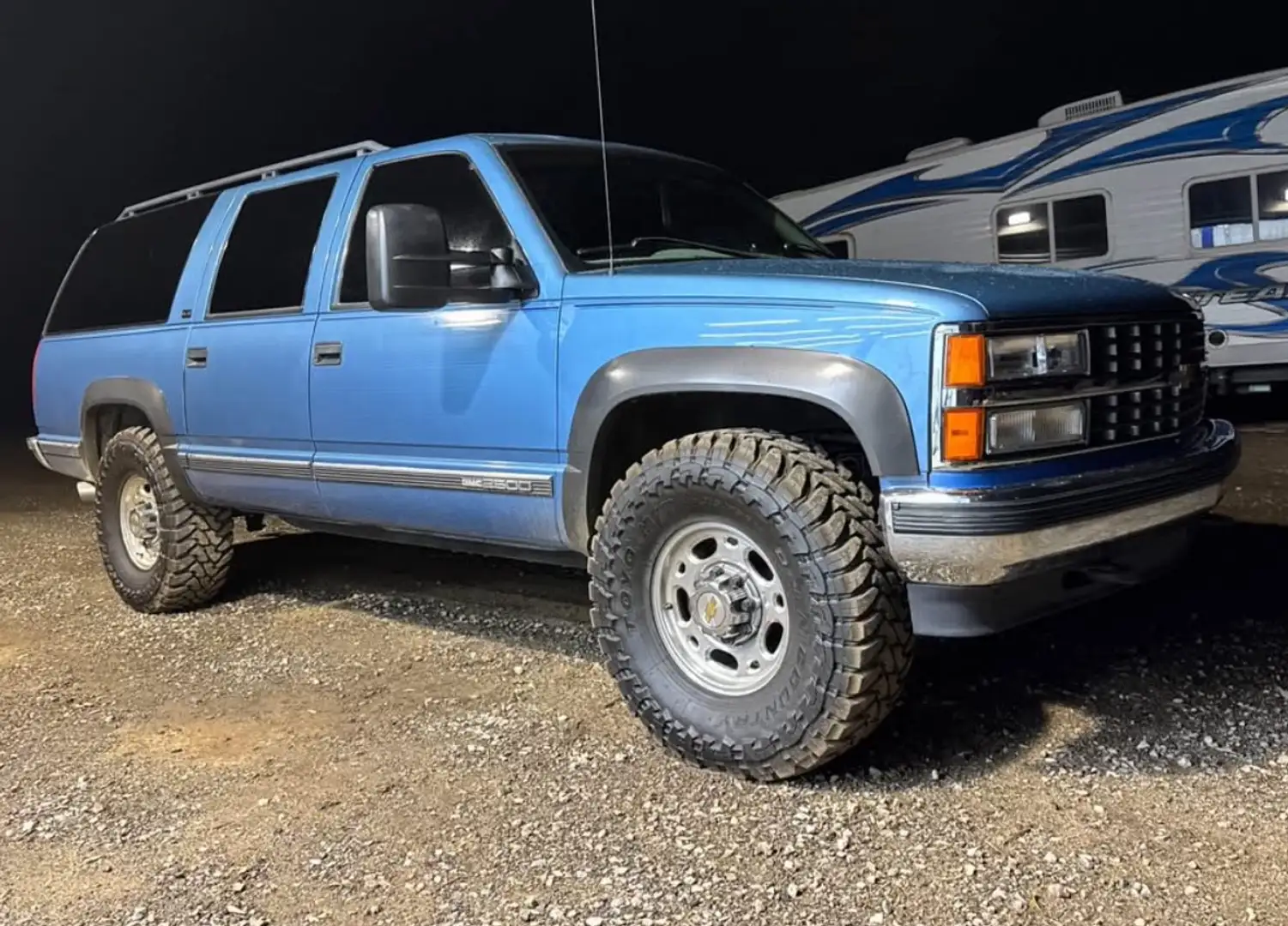 Chevrolet Suburban BIG BLOCK 454 V8  4x4 Blu/Azzurro - 1