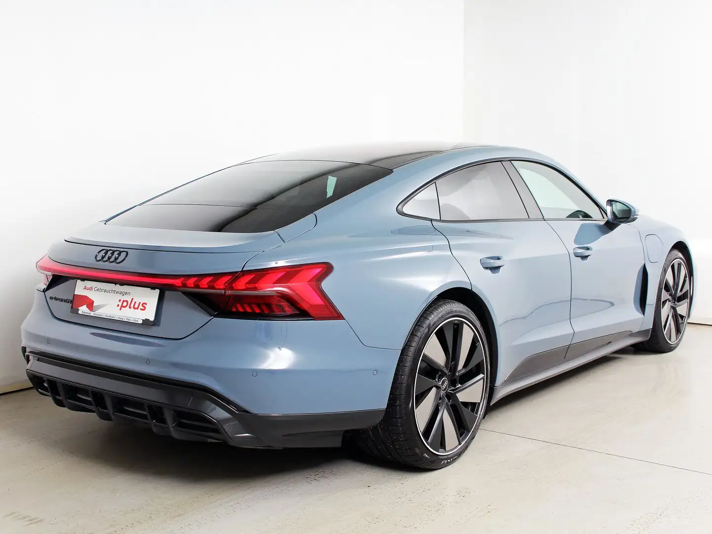 Audi e-tron GT Grau - 2