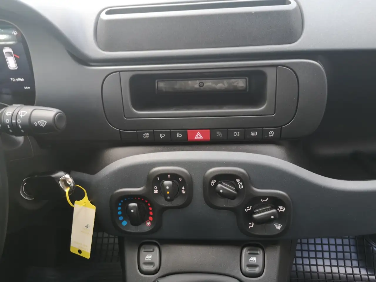 Fiat Panda Pandina Mild Hybrid 8