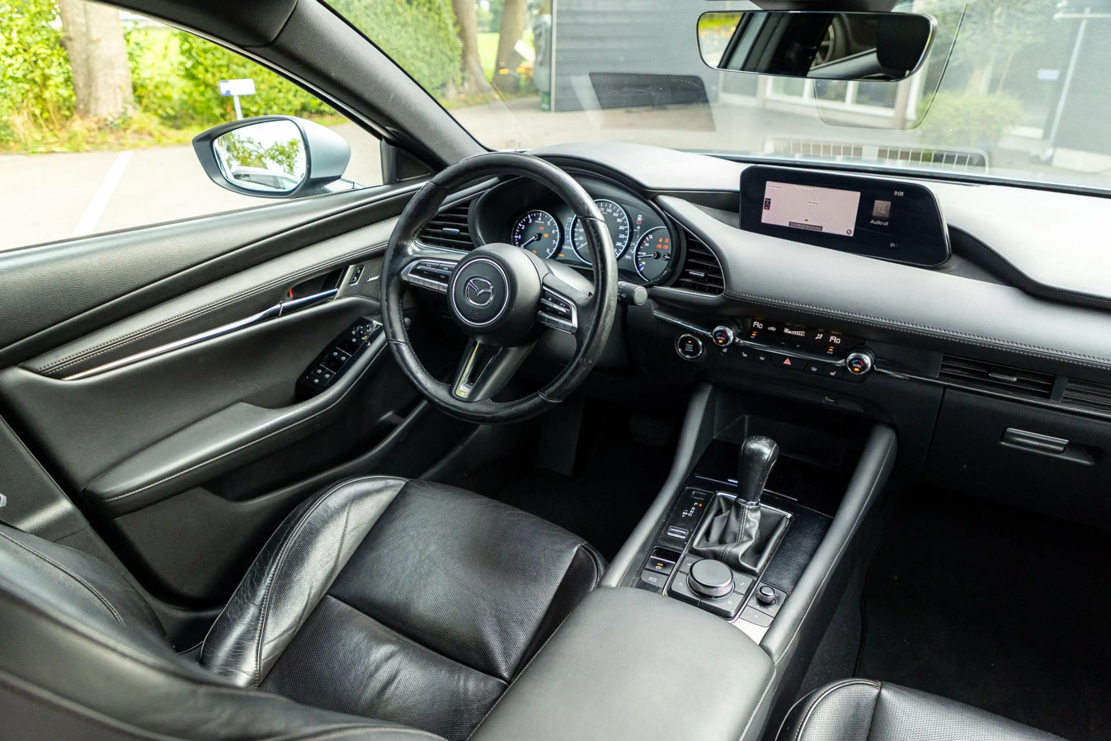 Mazda 3 2.0 e-SkyActiv-X M Hybrid 180 Luxury I Leder I ada — photo 2