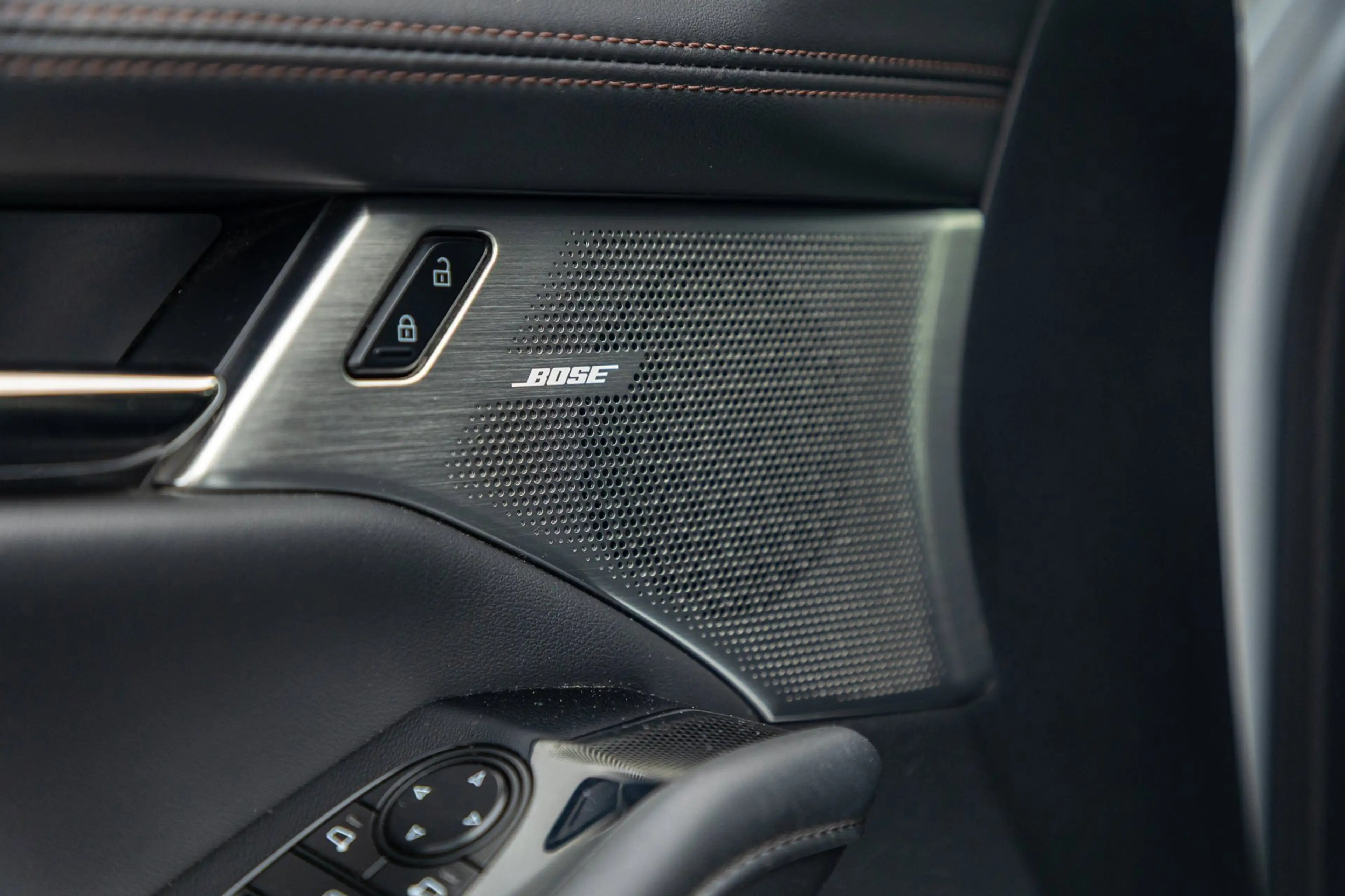 Mazda 3 2.0 e-SkyActiv-X M Hybrid 180 Luxury I Leder I ada — photo 6
