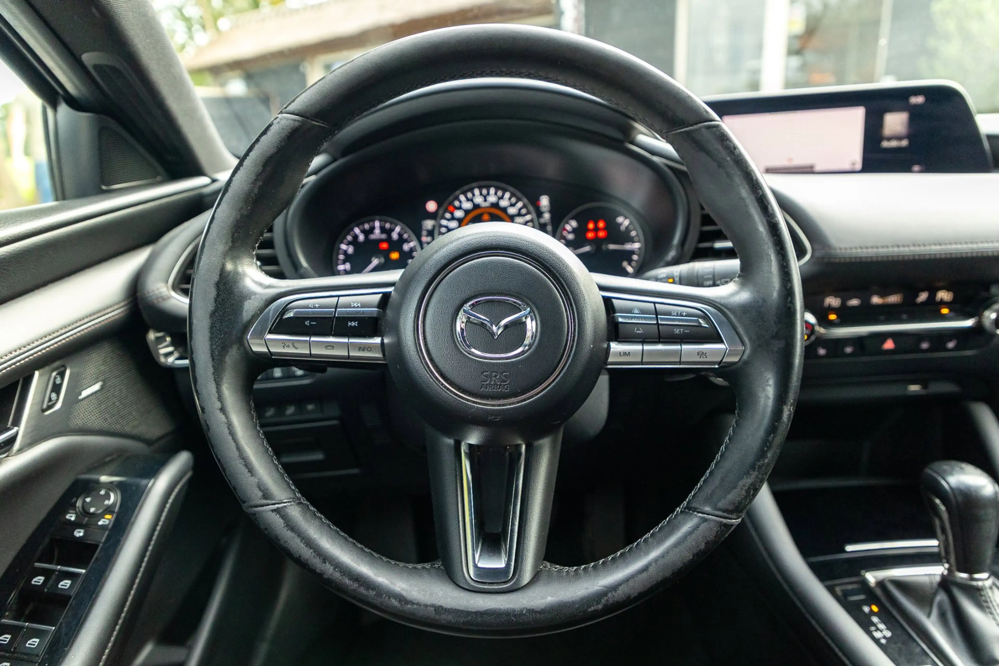 Mazda 3 2.0 e-SkyActiv-X M Hybrid 180 Luxury I Leder I ada — photo 11