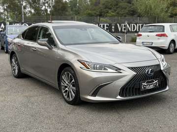 300h 2.5 Luxury cvt