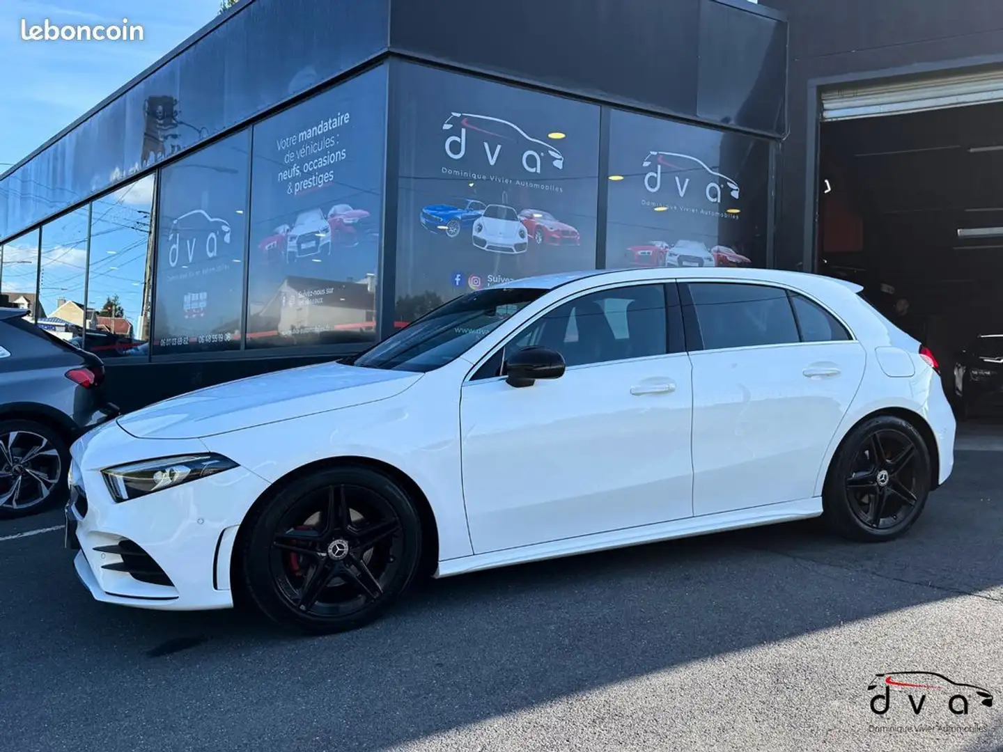 Mercedes-Benz A 180 Mercedes A180 136 ch AMG Line Weiß - 2