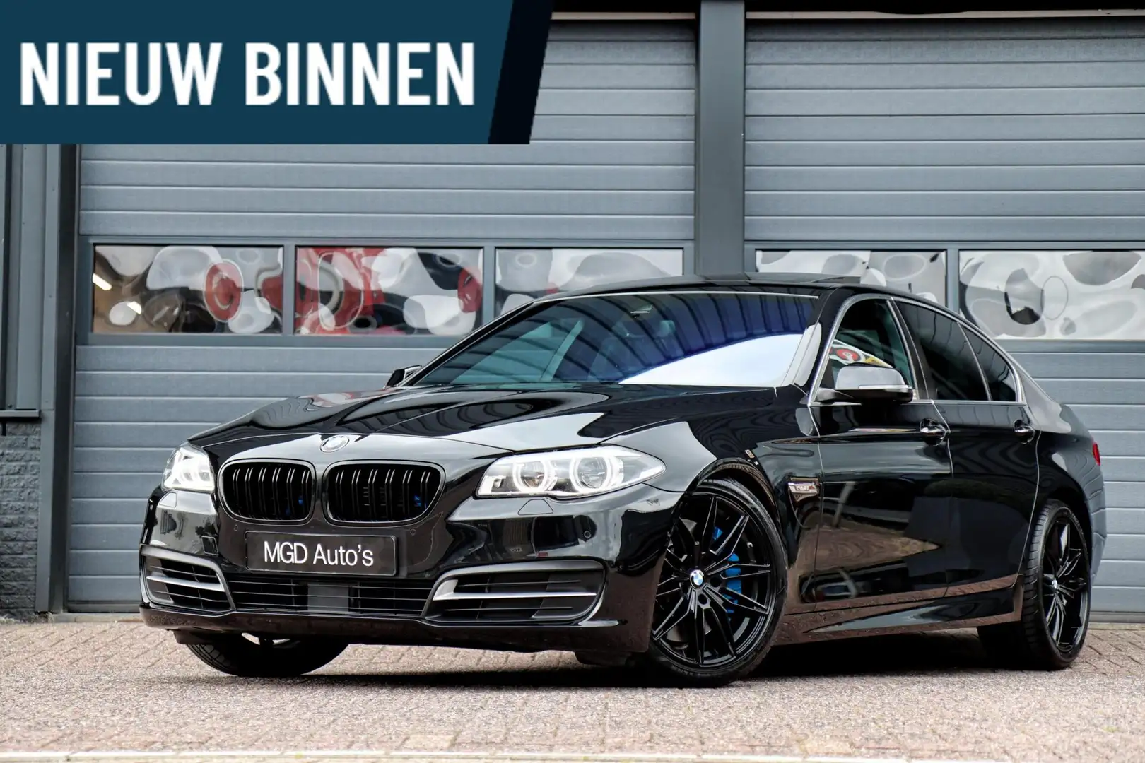 BMW 550 5-serie 550i High Executive /SCHUIFDAK/SOFT-CLOSE/ Zwart - 1