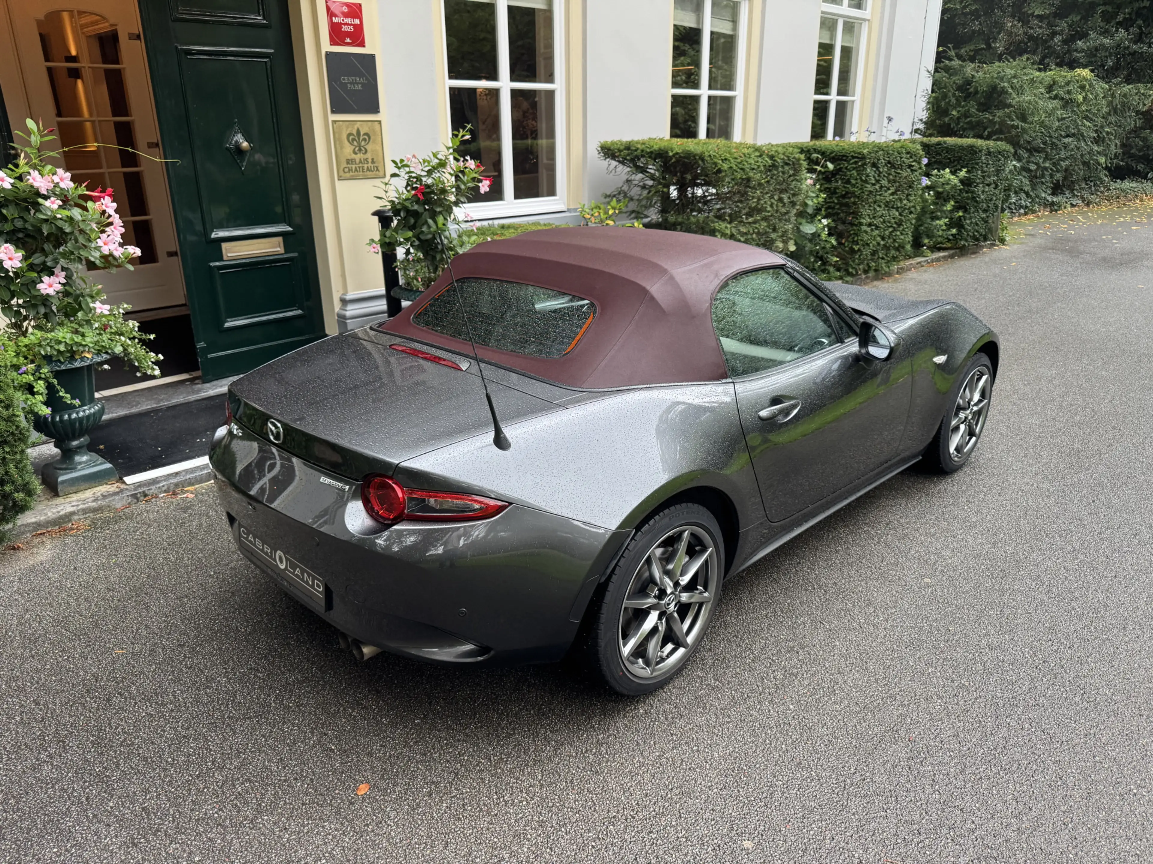 Mazda MX-5 2.0 SkyActiv-G 184 Sakura, Camera — photo 3