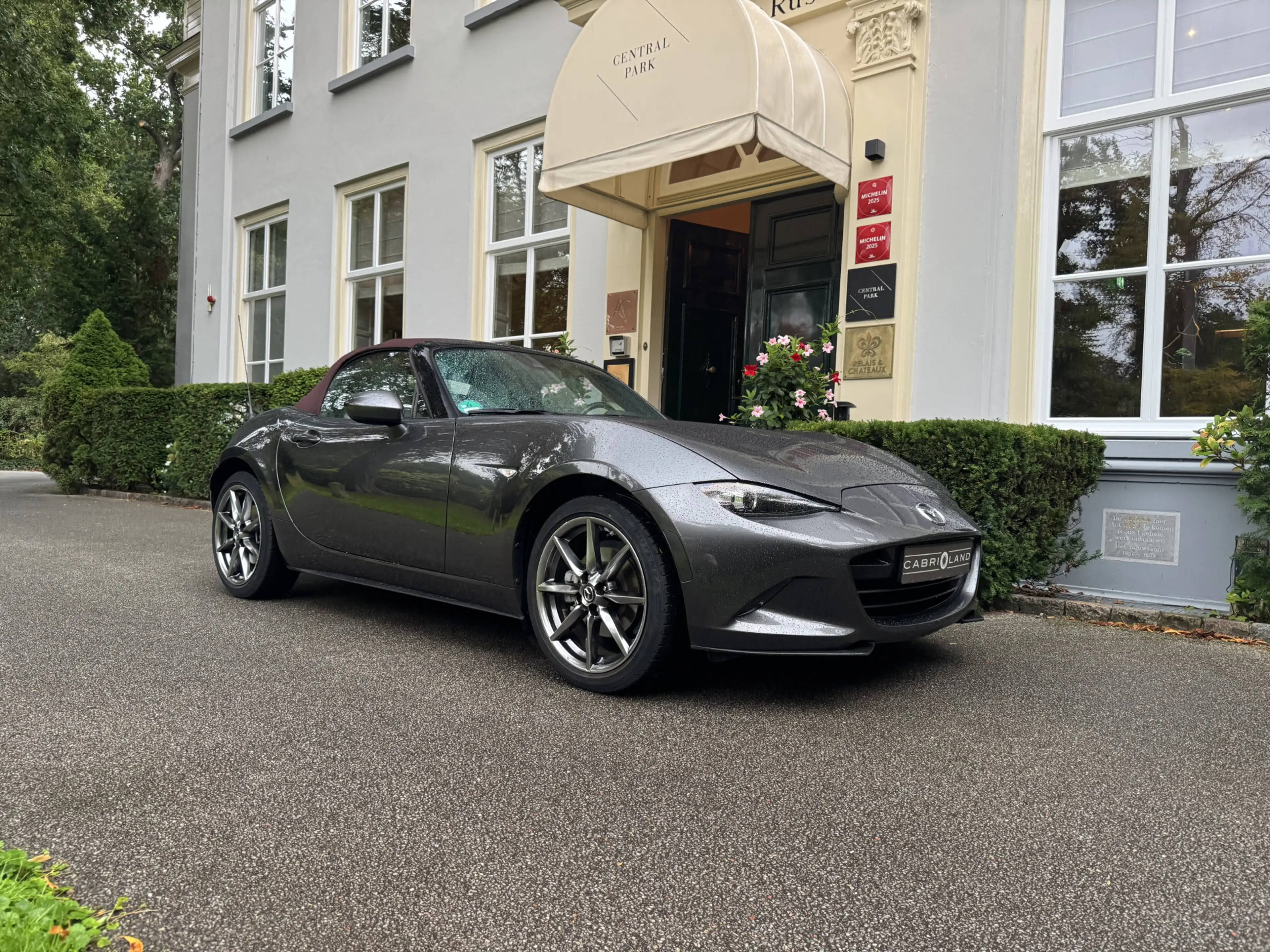 Mazda MX-5 2.0 SkyActiv-G 184 Sakura, Camera — photo 9