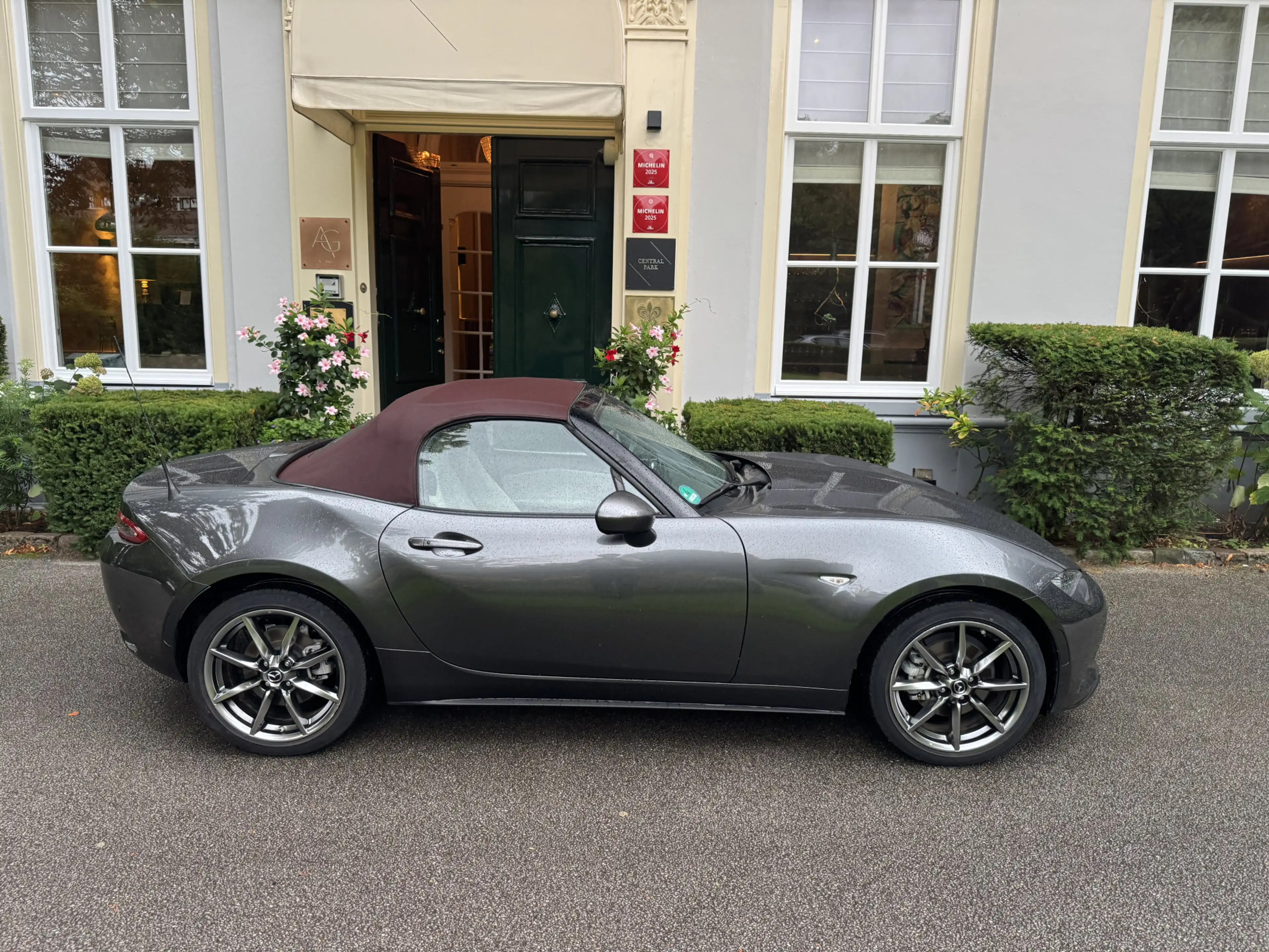 Mazda MX-5 2.0 SkyActiv-G 184 Sakura, Camera — photo 2