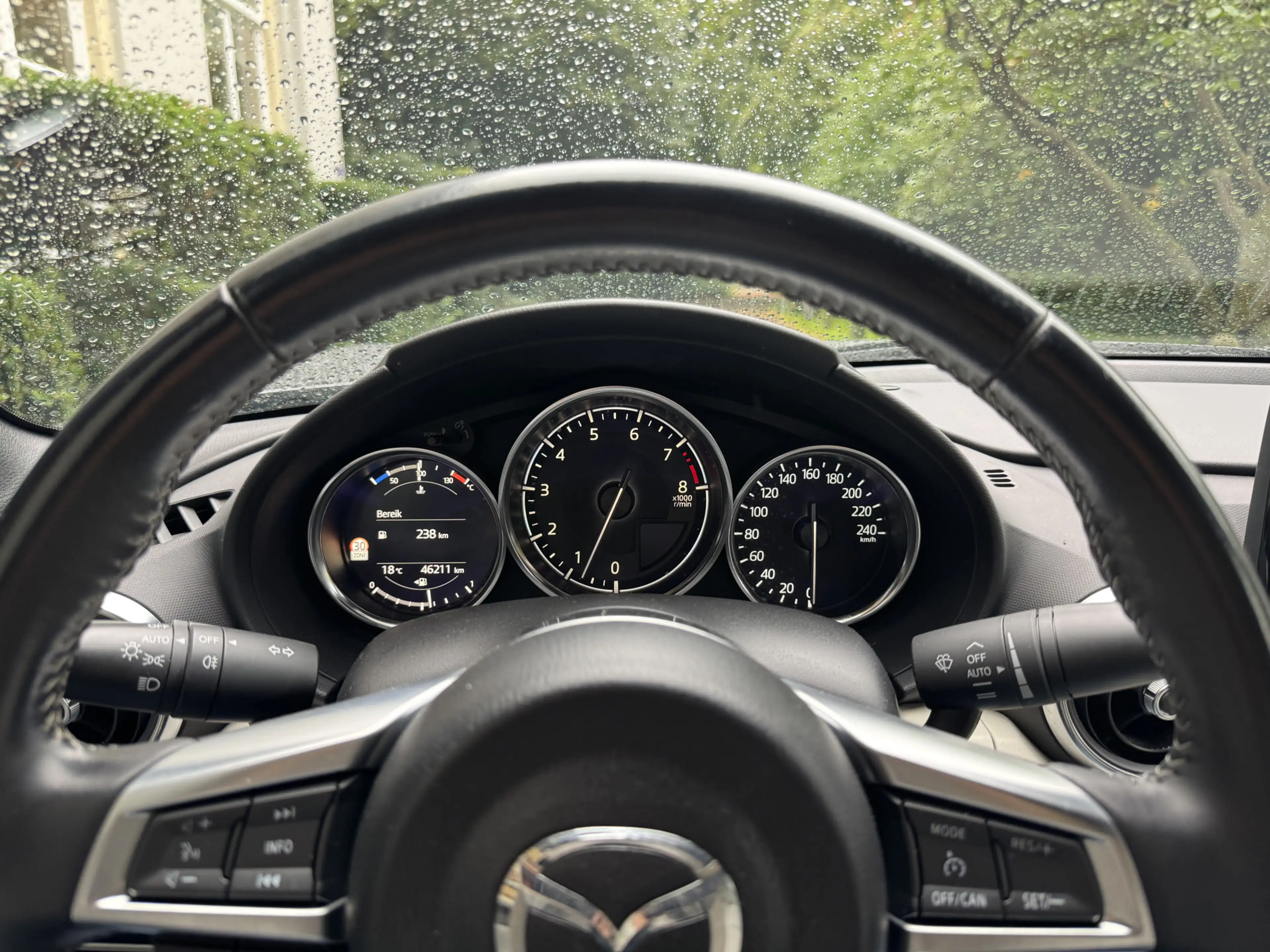 Mazda MX-5 2.0 SkyActiv-G 184 Sakura, Camera — photo 7